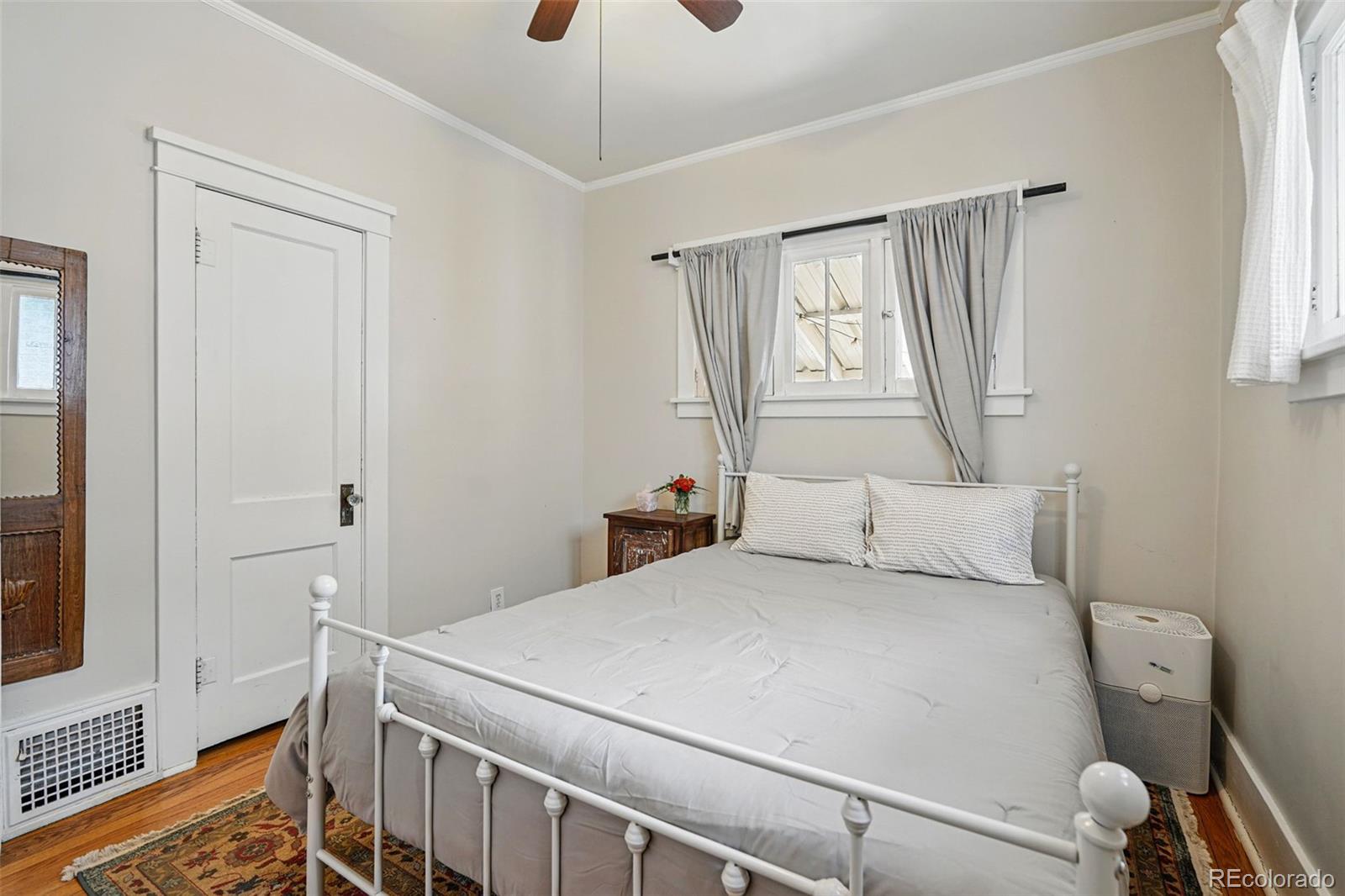 MLS Image #18 for 3415 n vine street,denver, Colorado