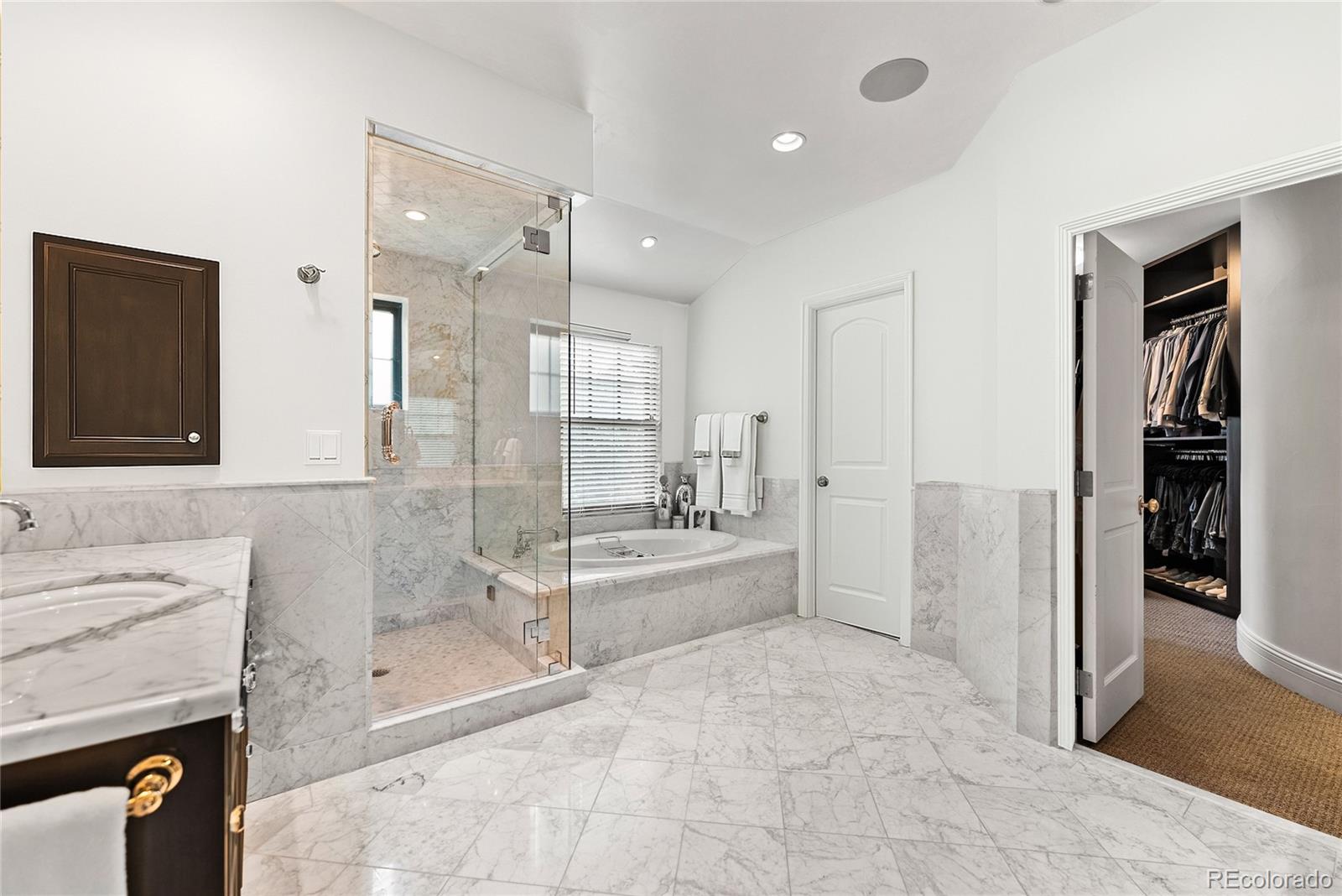 MLS Image #21 for 1027 s fillmore way,denver, Colorado