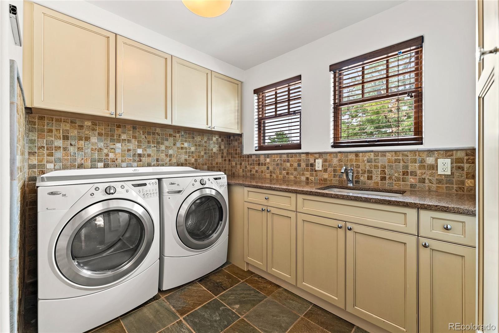 MLS Image #28 for 1027 s fillmore way,denver, Colorado