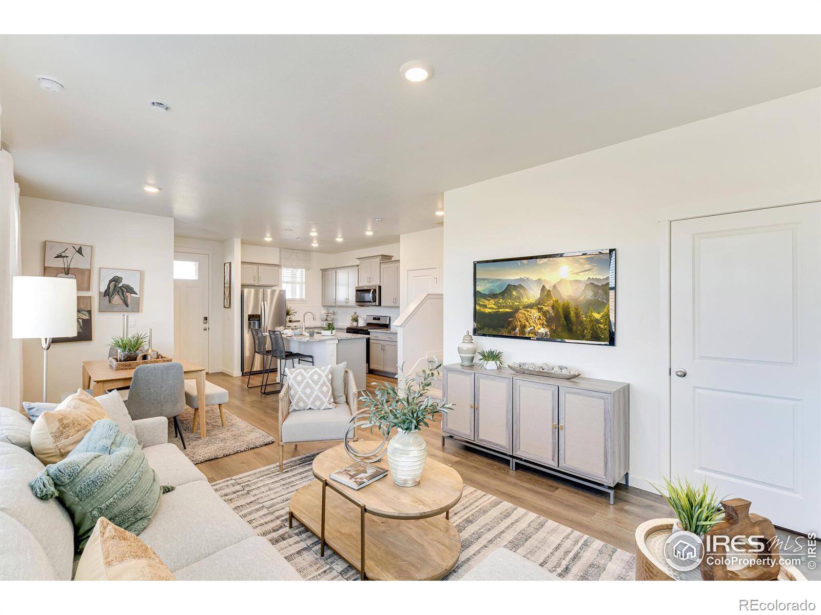 MLS Image #3 for 4703  combine lane,johnstown, Colorado