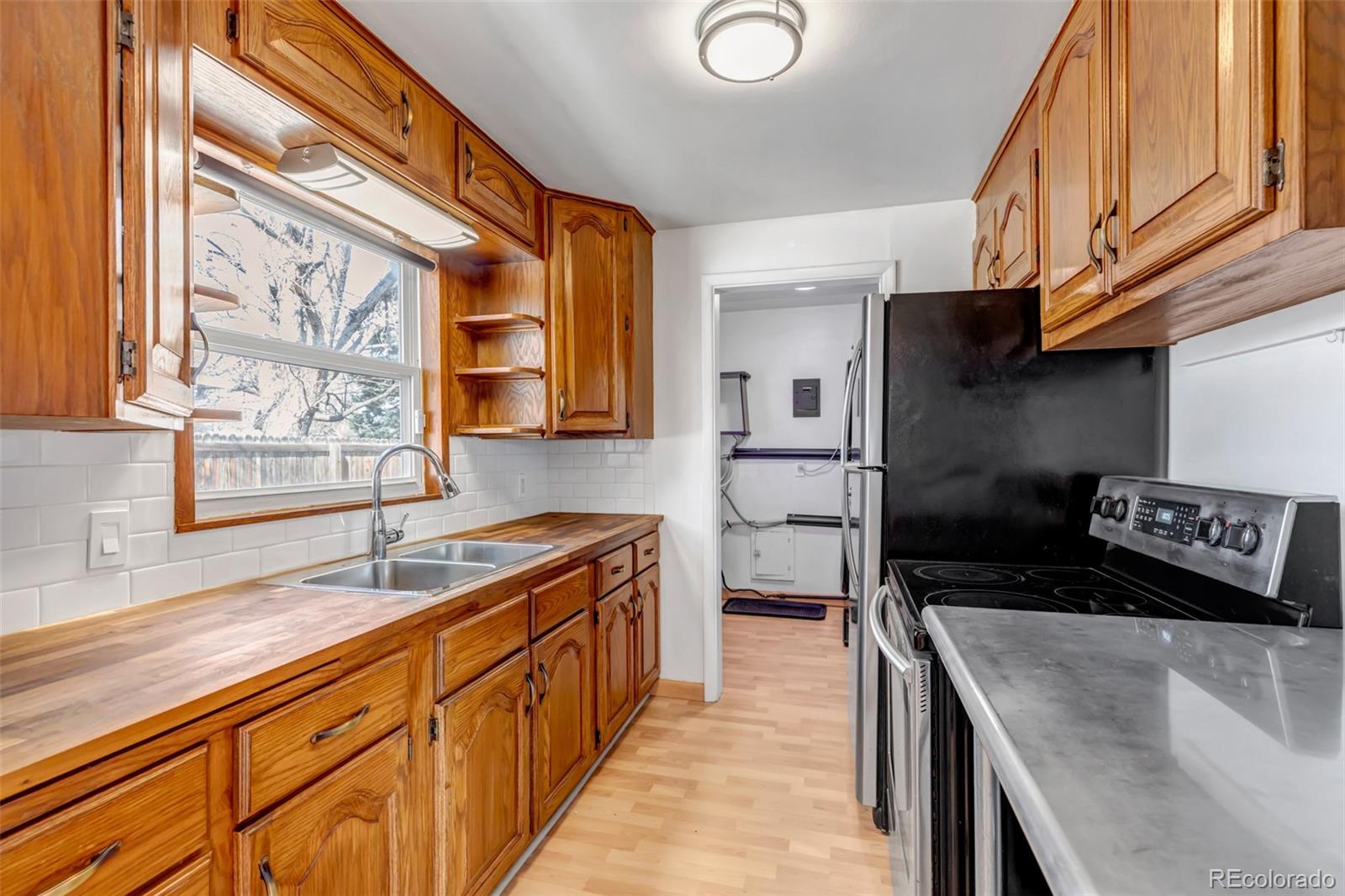 MLS Image #9 for 1108  roslyn street,denver, Colorado