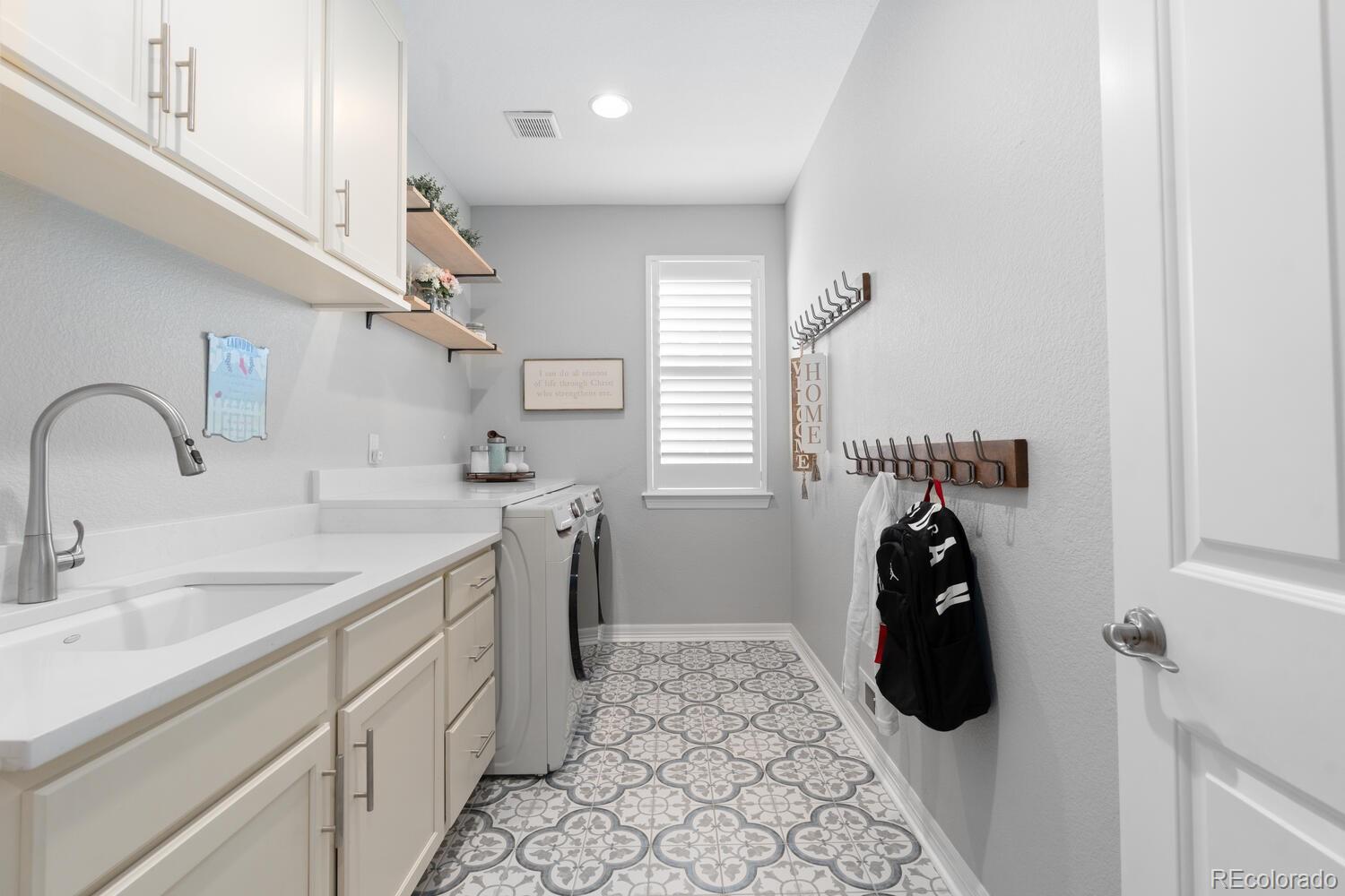 MLS Image #15 for 10800  sundial rim road,highlands ranch, Colorado