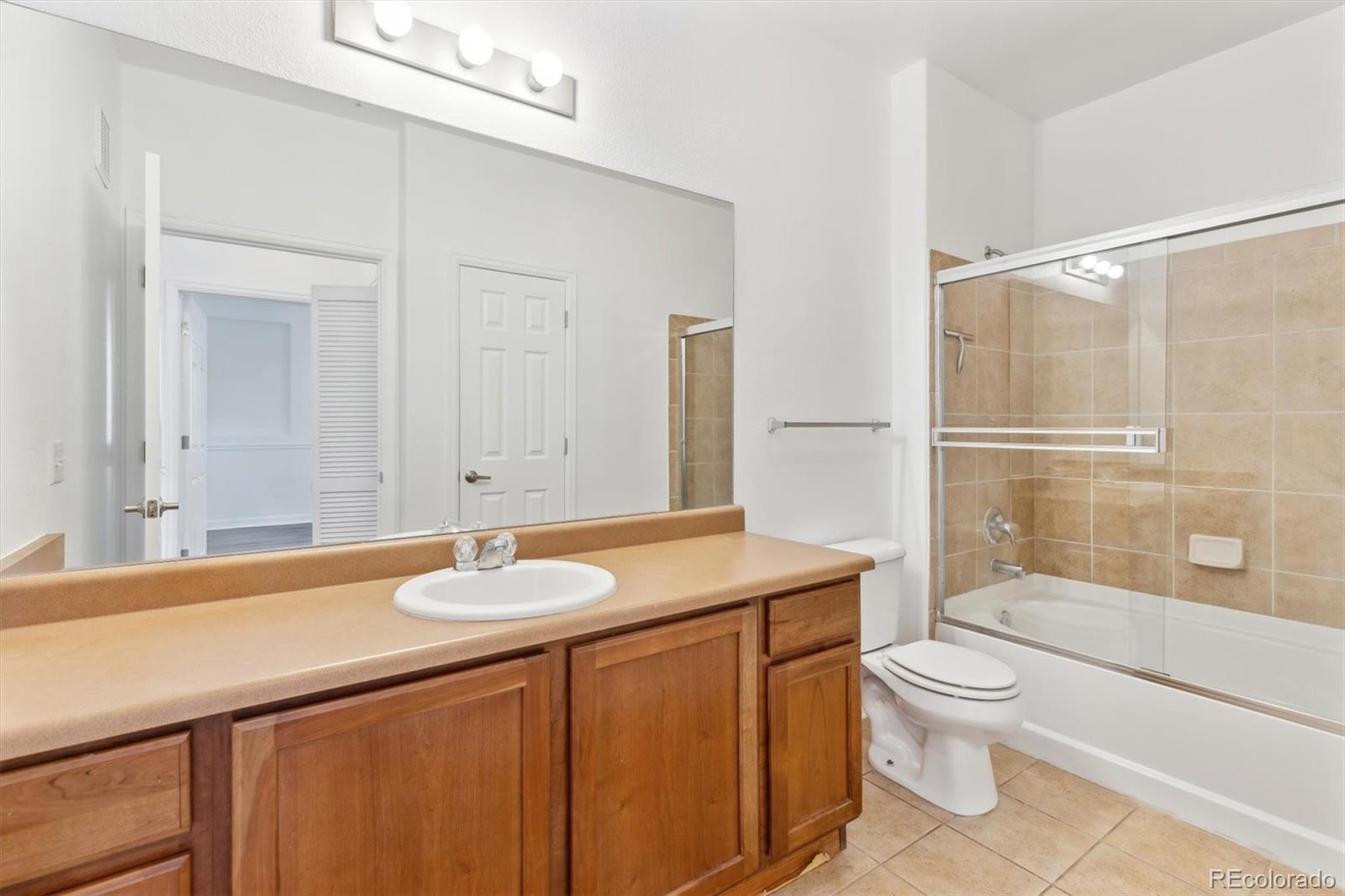 MLS Image #11 for 2705 s danube way,aurora, Colorado