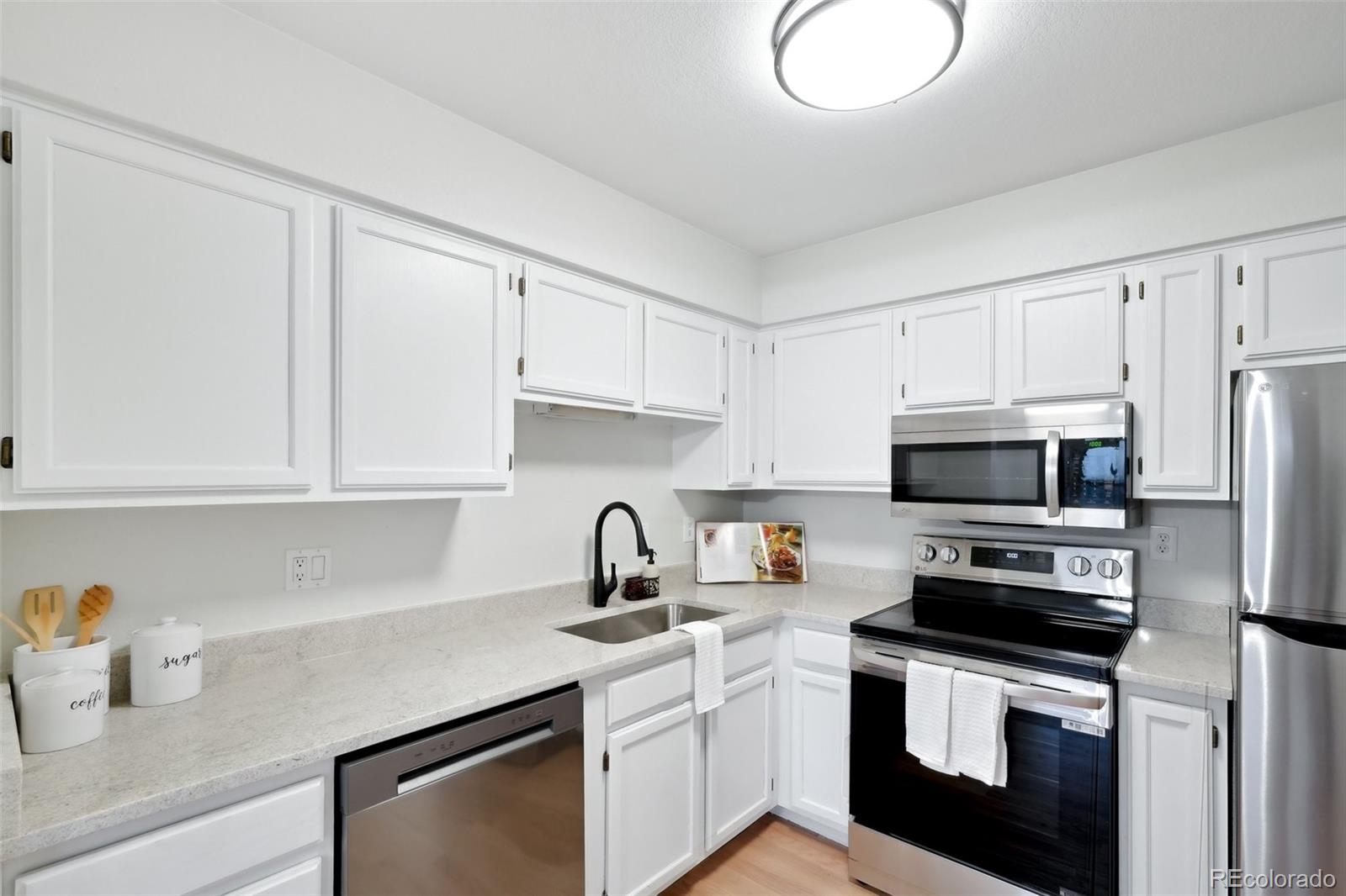 MLS Image #6 for 1383 w 88th avenue,thornton, Colorado
