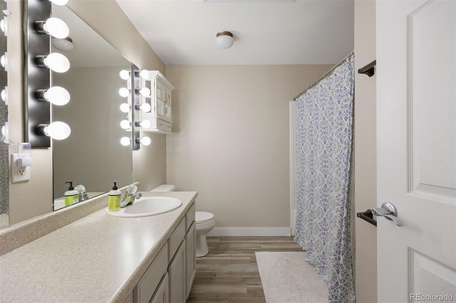 MLS Image #11 for 2643  roslyn street,denver, Colorado