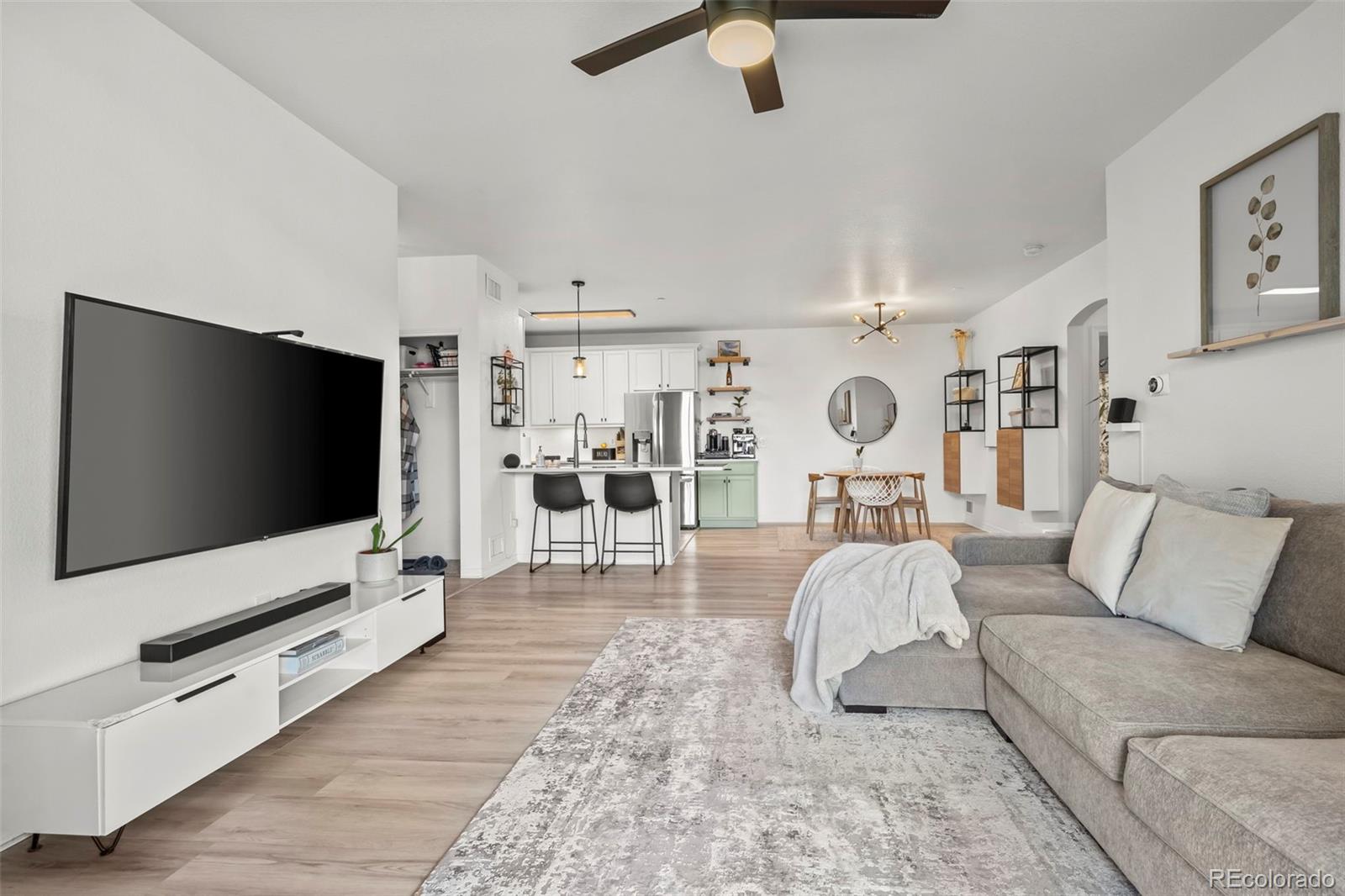 MLS Image #4 for 7222 s blackhawk street 203,englewood, Colorado