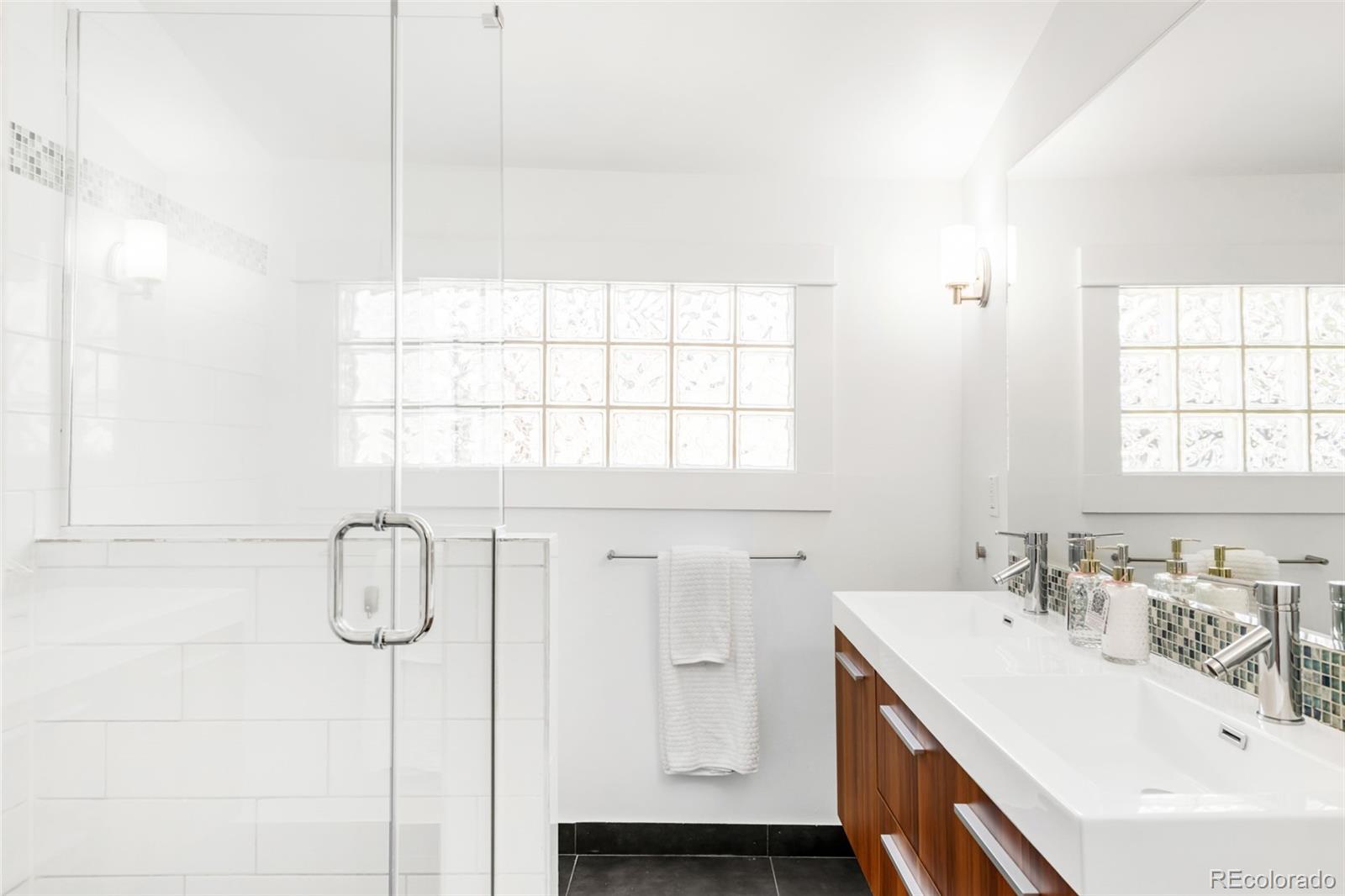MLS Image #31 for 1061  adams street,denver, Colorado
