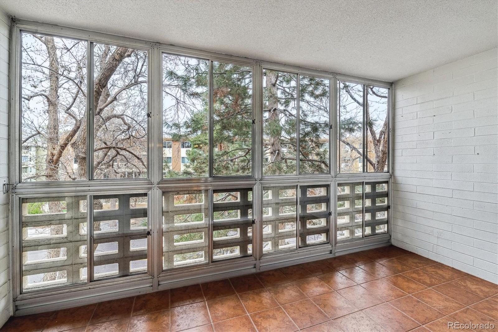 MLS Image #20 for 350 s clinton street,denver, Colorado
