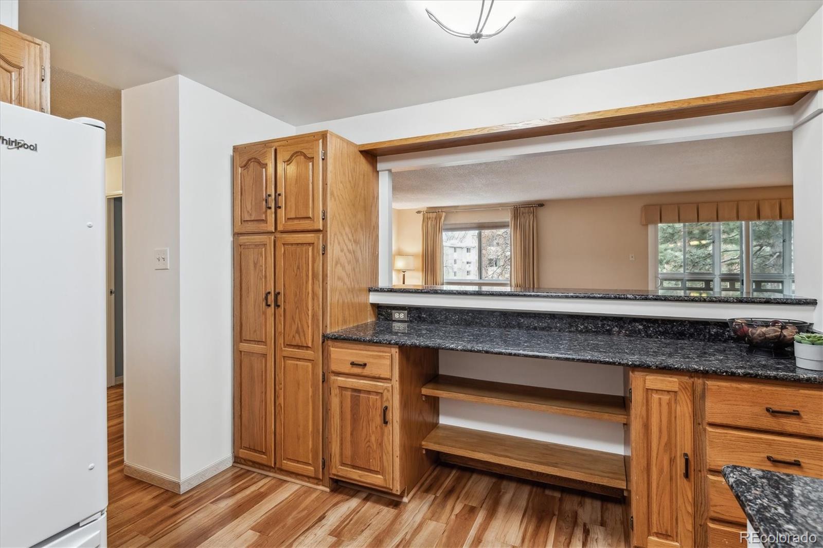 MLS Image #8 for 350 s clinton street,denver, Colorado