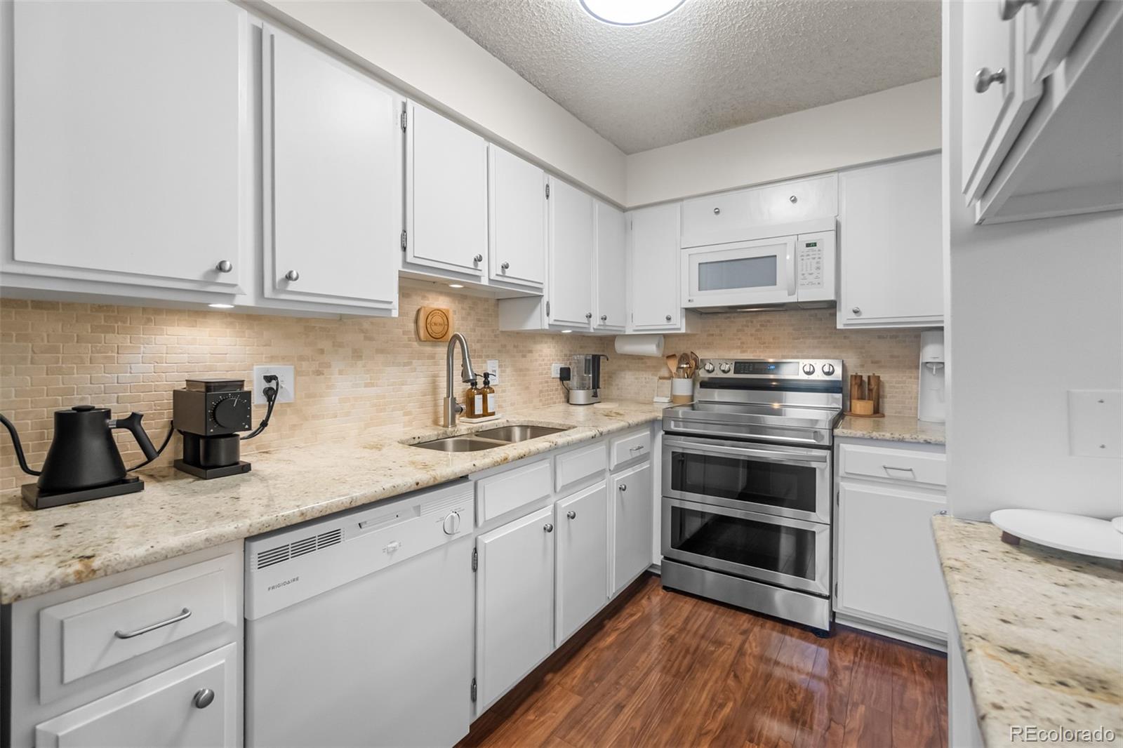 MLS Image #4 for 7105 s gaylord street c8,centennial, Colorado
