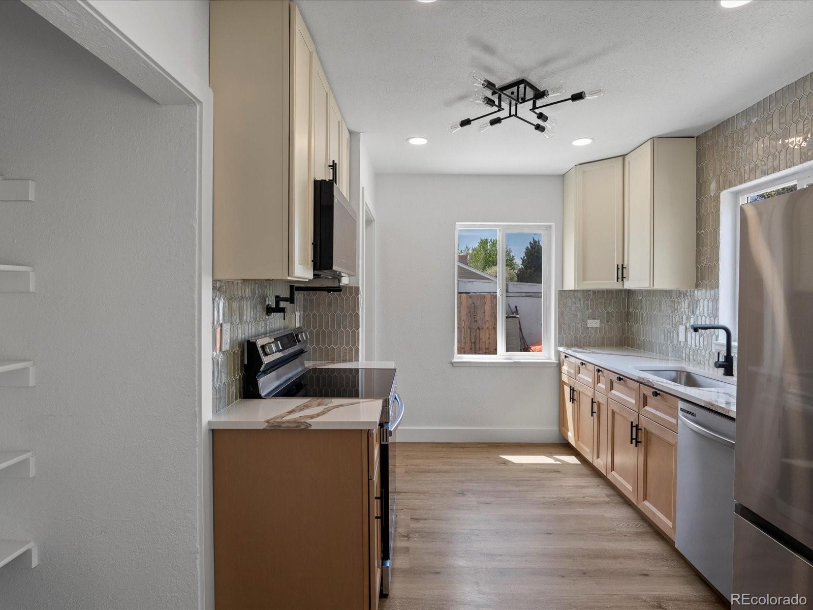 MLS Image #11 for 449  king street,denver, Colorado