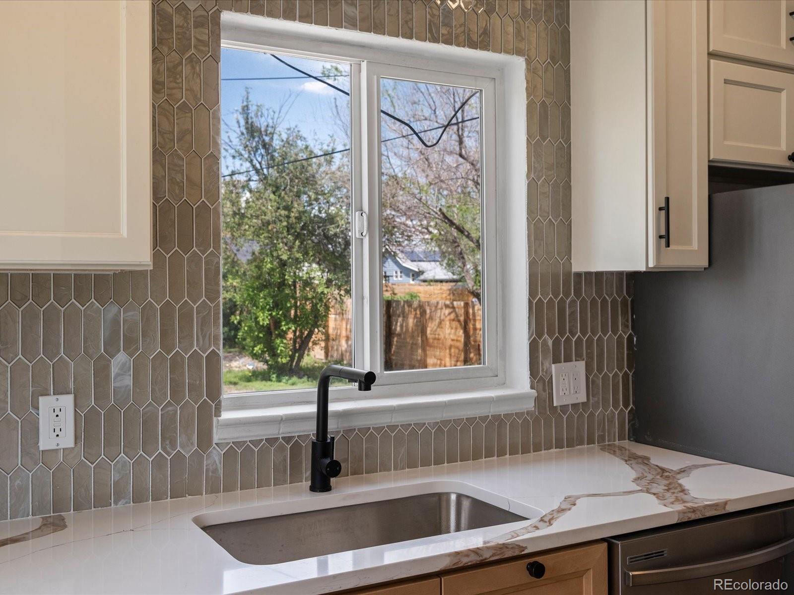 MLS Image #9 for 449  king street,denver, Colorado