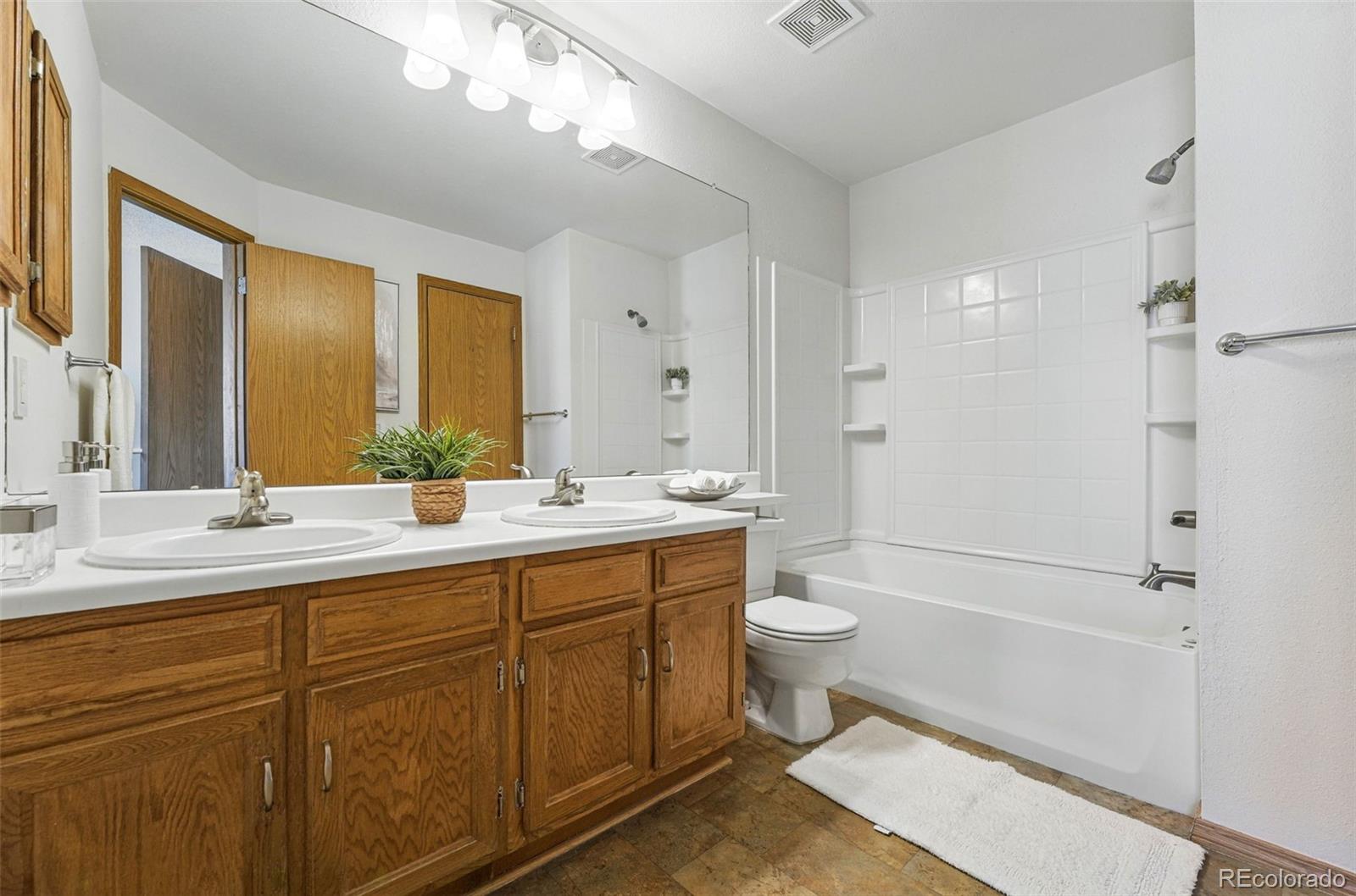 MLS Image #23 for 1699 s trenton street,denver, Colorado