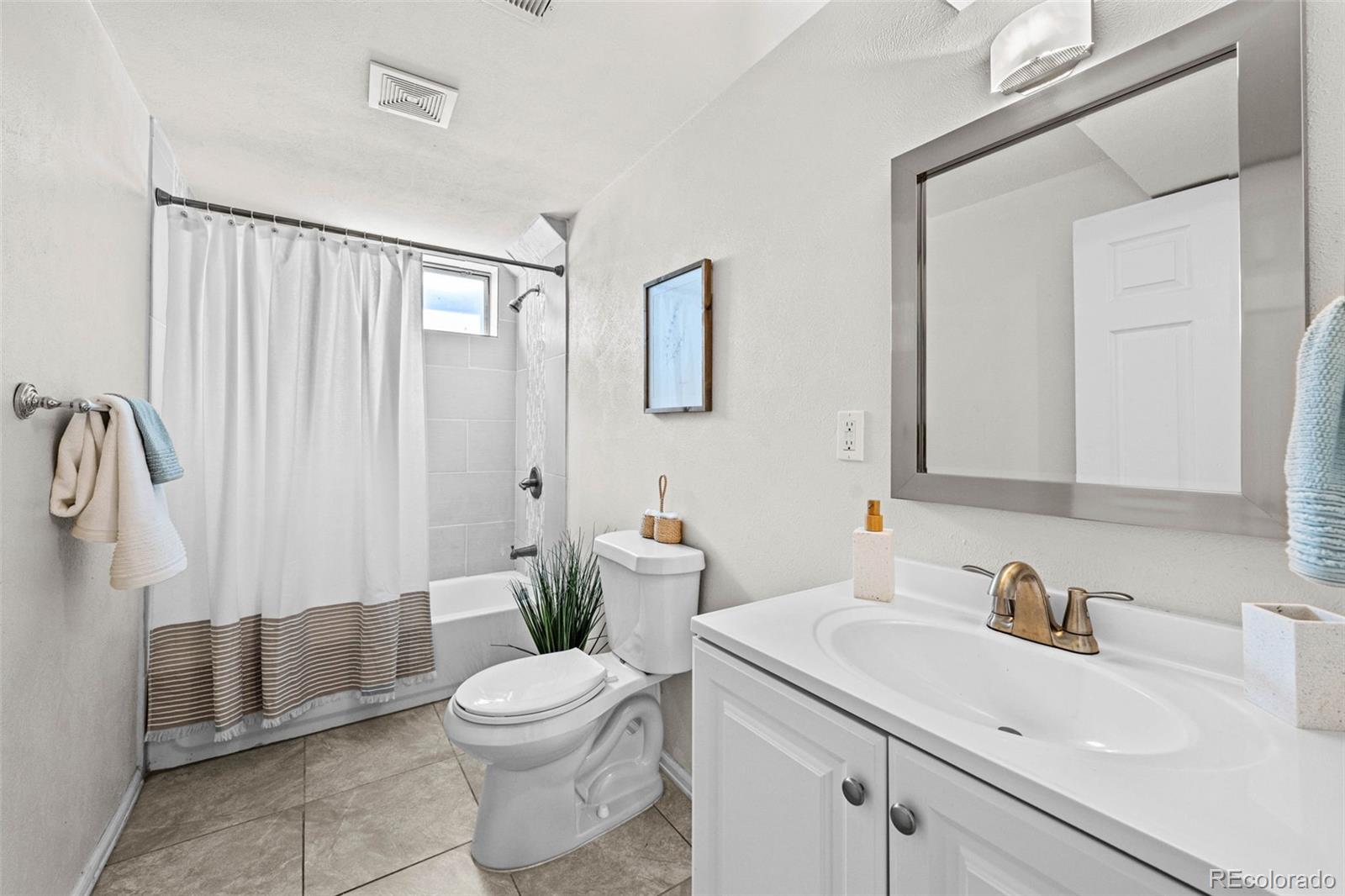 MLS Image #27 for 7906 s dover street,littleton, Colorado