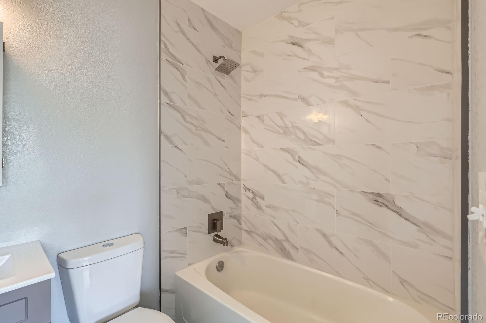 MLS Image #8 for 12018 e tennessee drive,aurora, Colorado