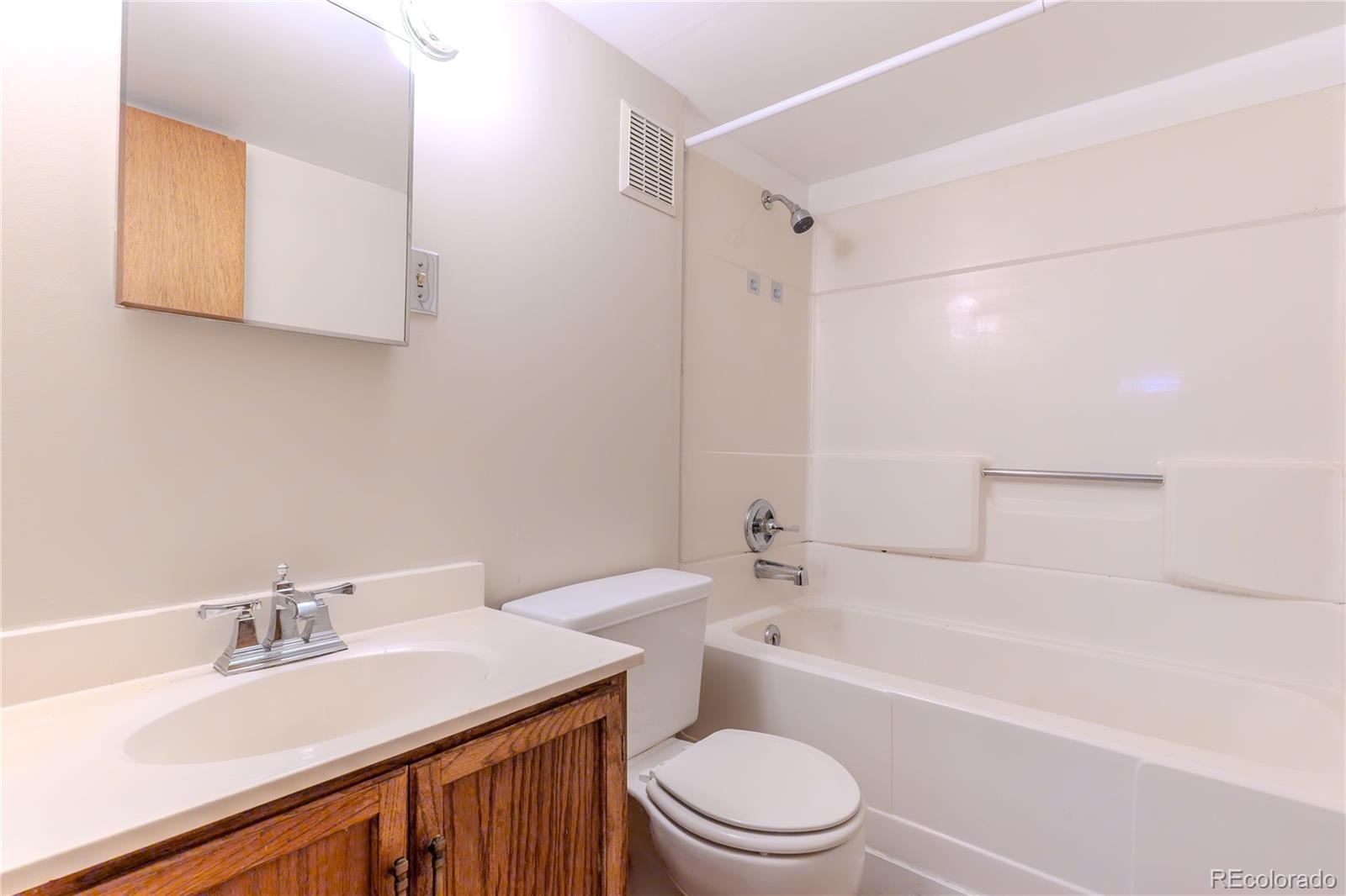 MLS Image #20 for 615 s grant street,denver, Colorado