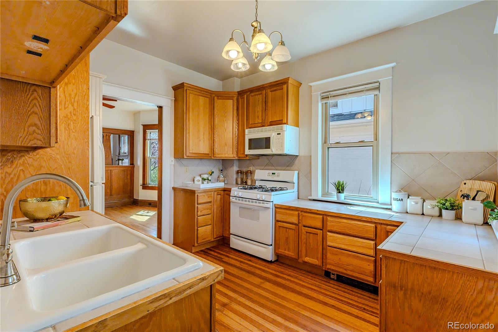 MLS Image #7 for 615 s grant street,denver, Colorado