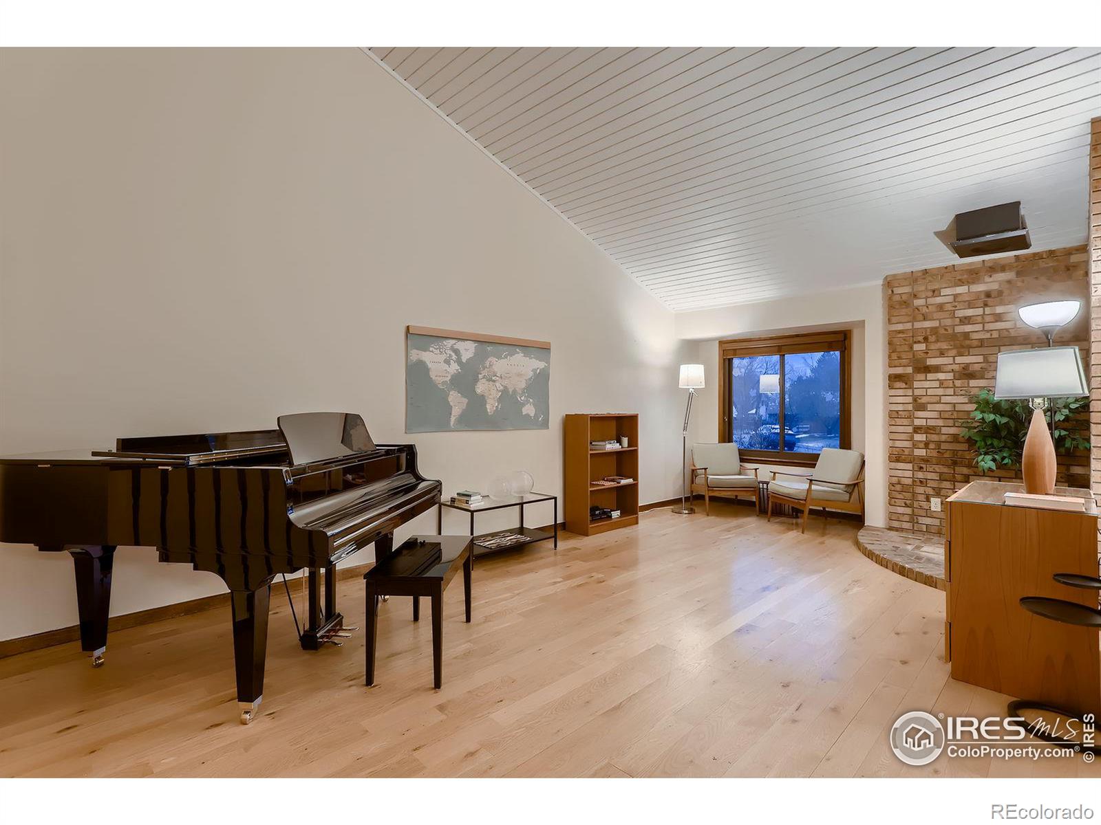 MLS Image #3 for 2614  denver avenue,longmont, Colorado