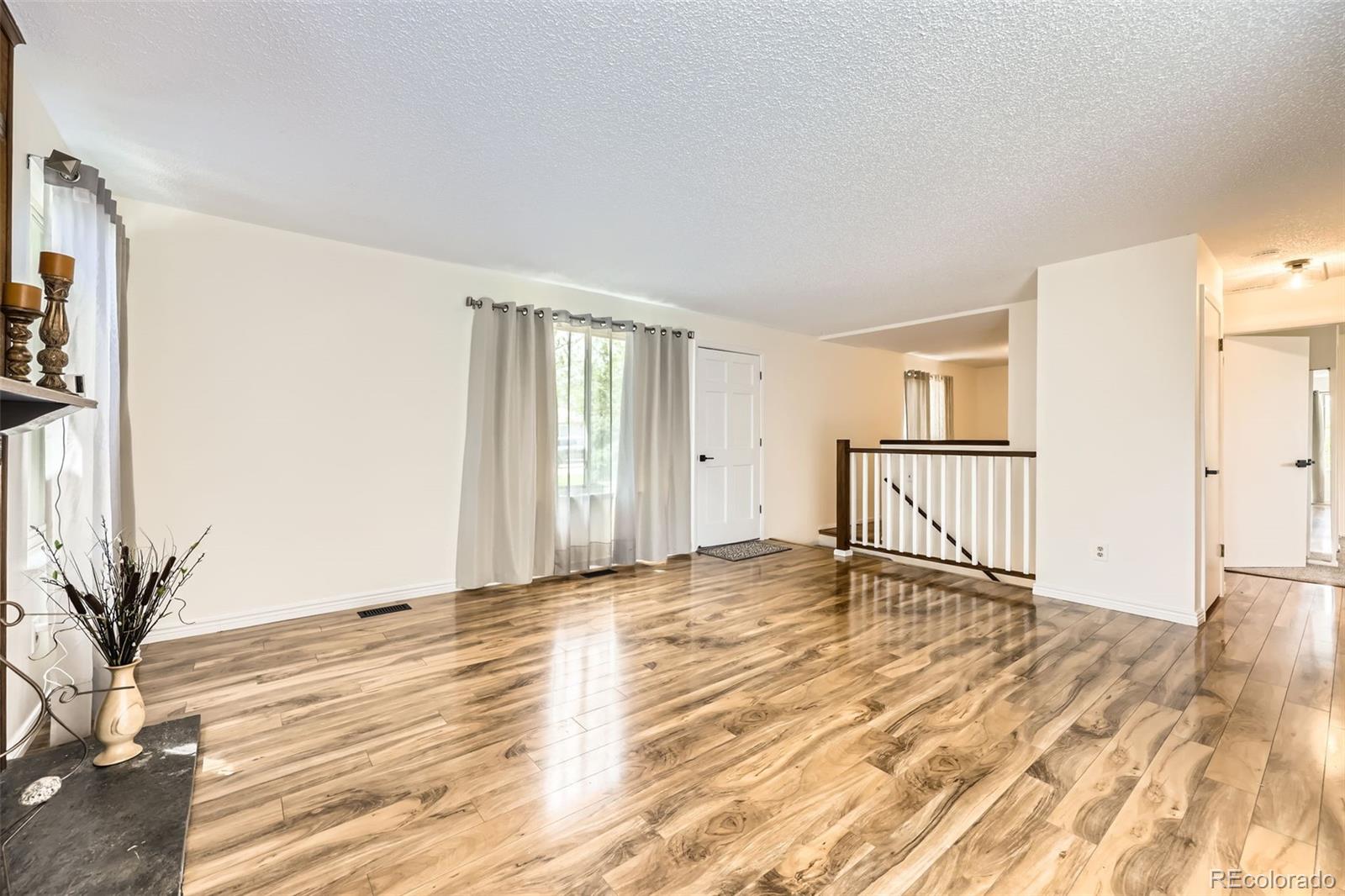 MLS Image #5 for 4016 e 113th place,thornton, Colorado