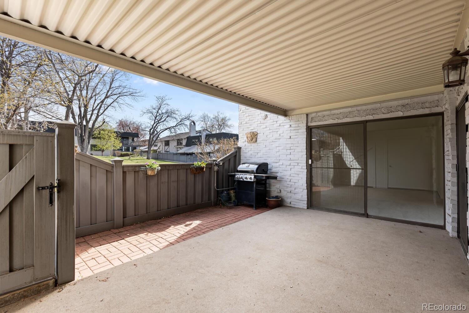 MLS Image #12 for 3511 s hillcrest drive,denver, Colorado