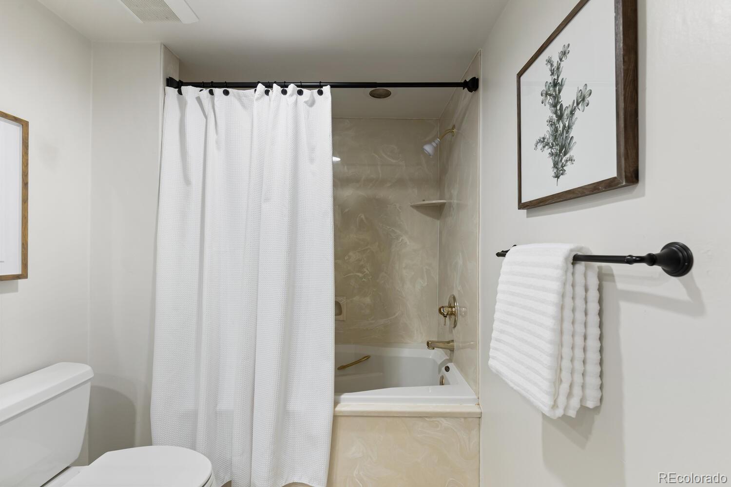 MLS Image #19 for 3511 s hillcrest drive,denver, Colorado