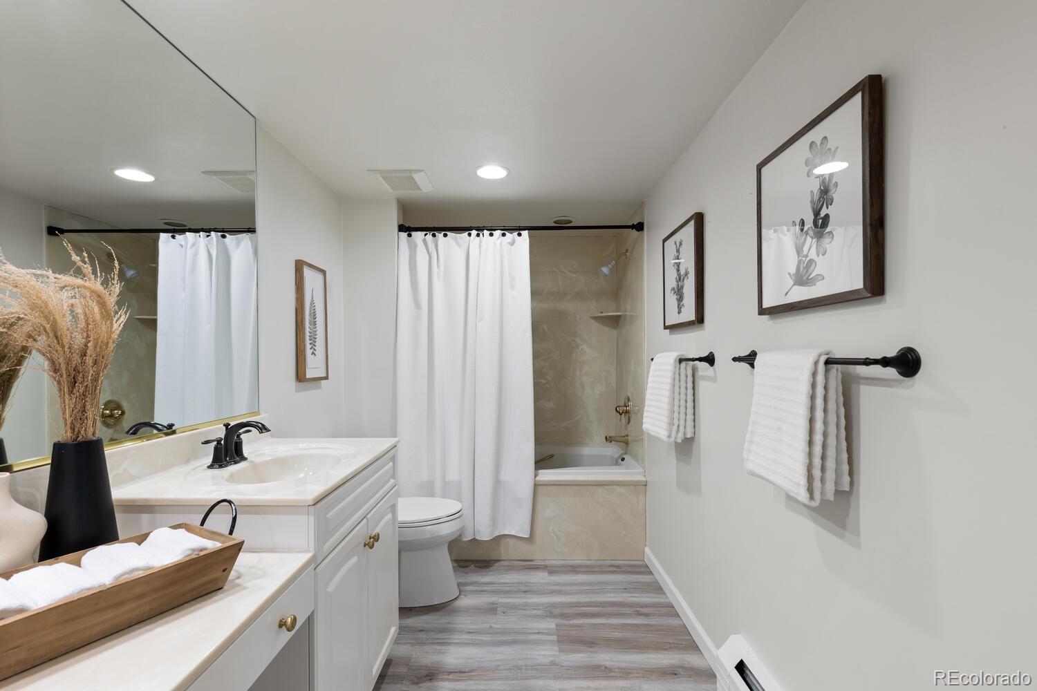 MLS Image #20 for 3511 s hillcrest drive,denver, Colorado