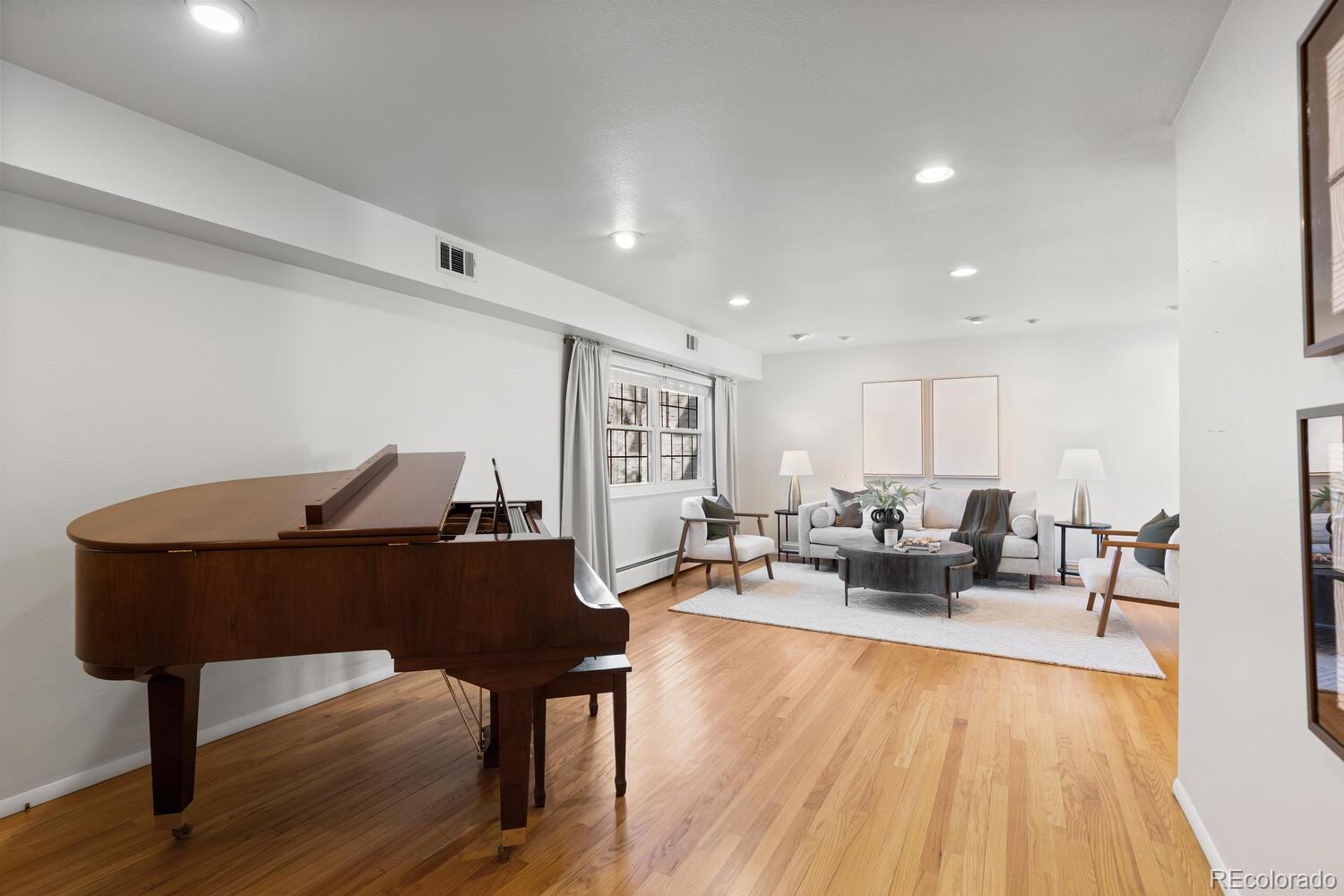 MLS Image #4 for 3511 s hillcrest drive,denver, Colorado