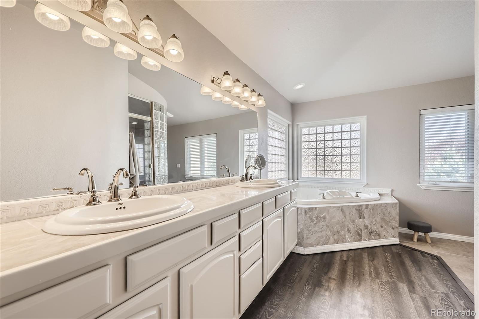 MLS Image #24 for 1007  thorncreek court,thornton, Colorado