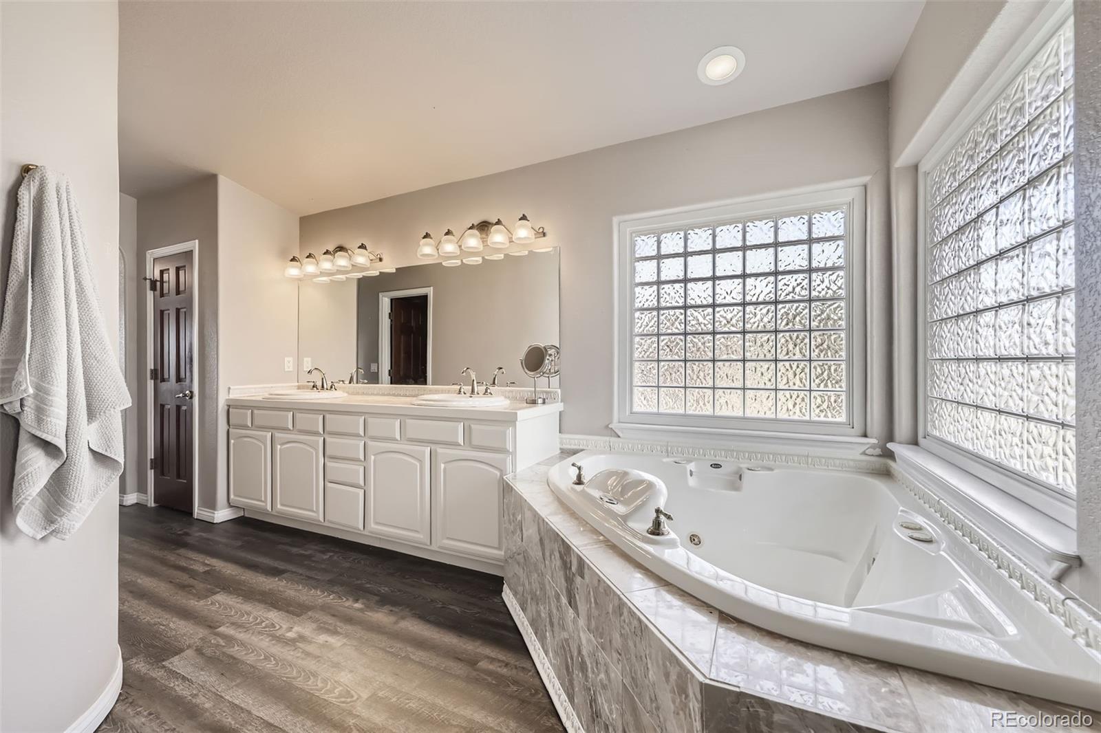 MLS Image #25 for 1007  thorncreek court,thornton, Colorado