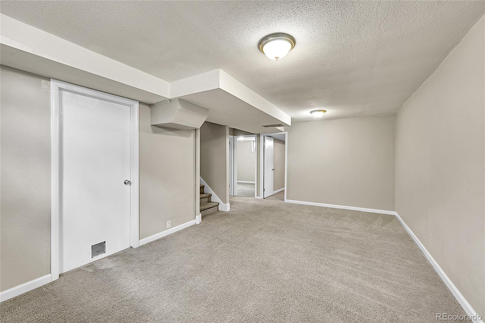 MLS Image #14 for 6990  larsh drive,denver, Colorado
