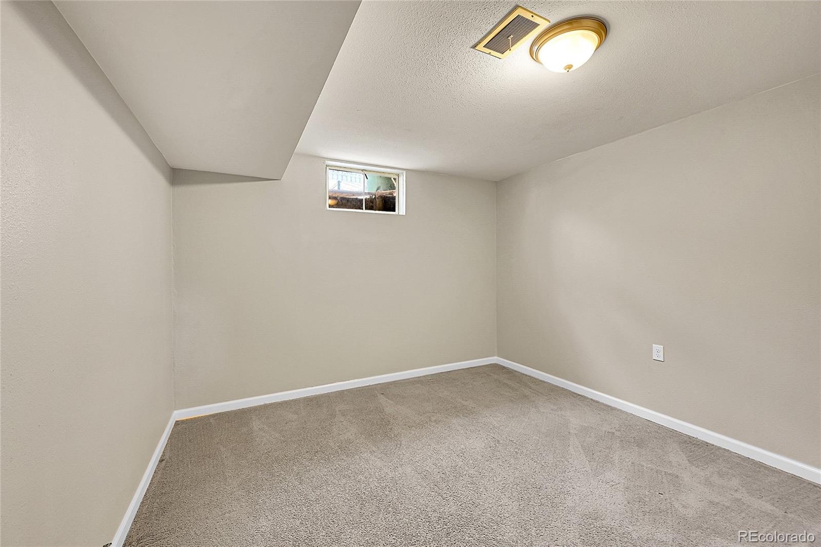 MLS Image #17 for 6990  larsh drive,denver, Colorado