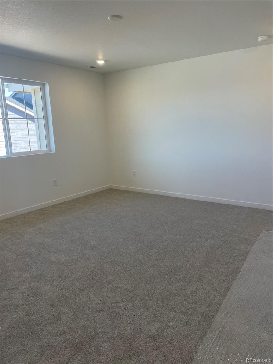 MLS Image #3 for 6731  arbor boulevard,thornton, Colorado