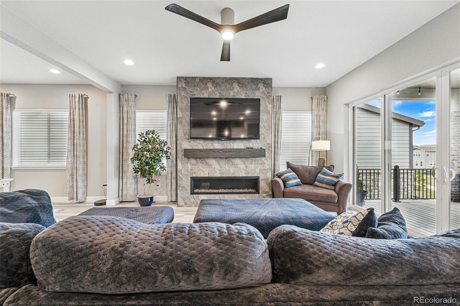 MLS Image #3 for 6469  barnstead drive,castle pines, Colorado
