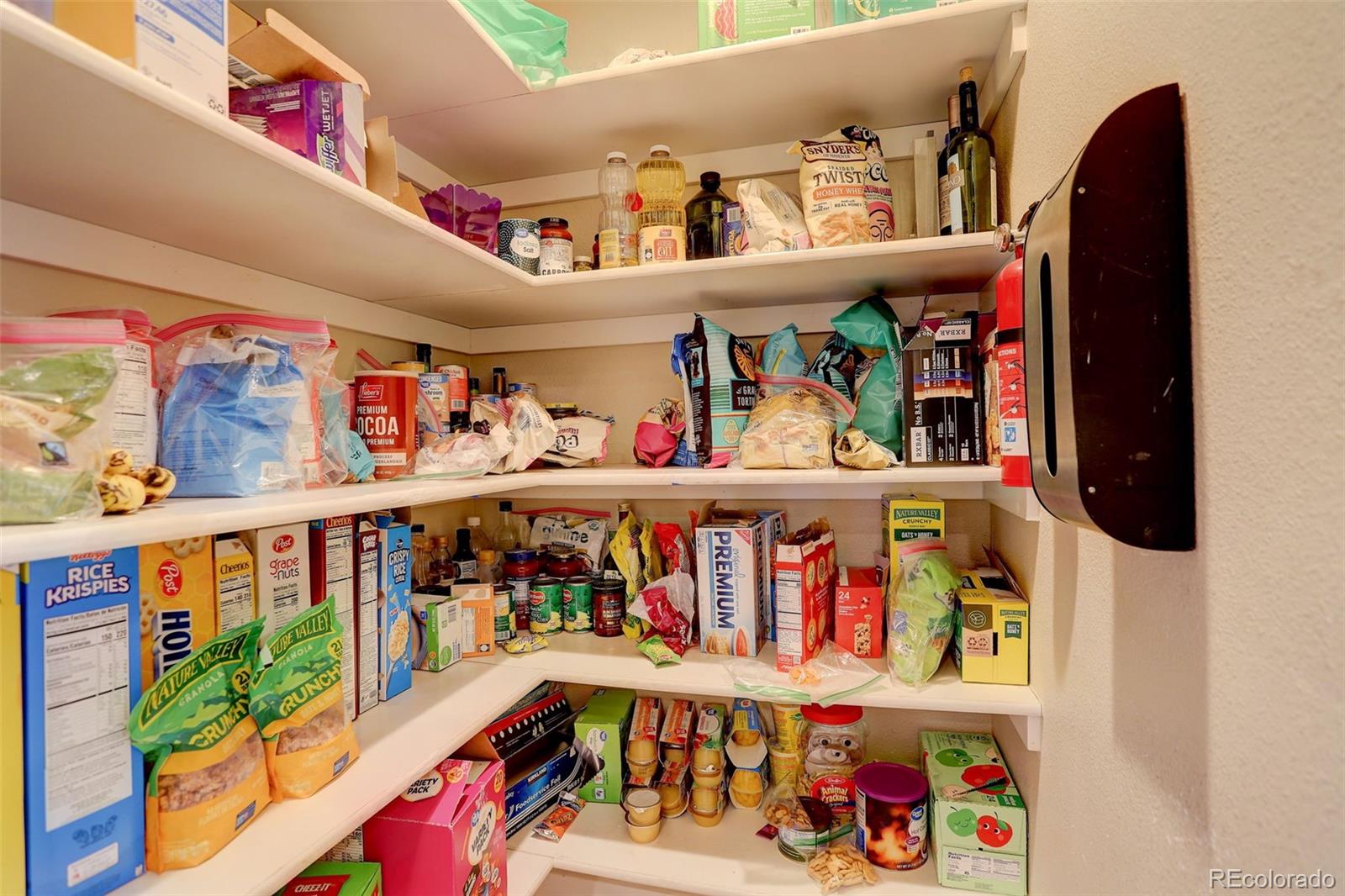 MLS Image #5 for 6544 e alaska drive,denver, Colorado