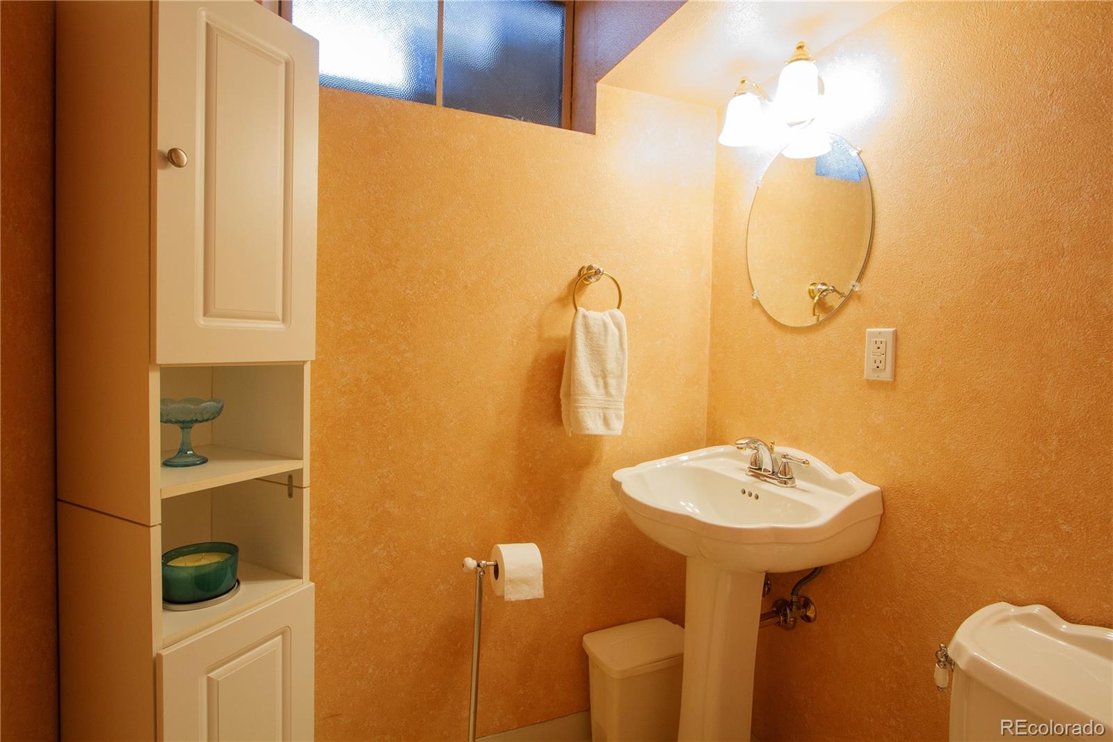 MLS Image #13 for 7030  warren drive,denver, Colorado