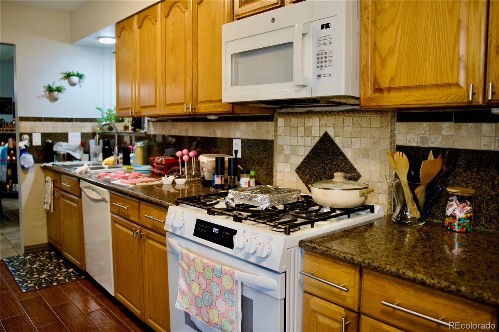MLS Image #3 for 1375 n iola street,aurora, Colorado