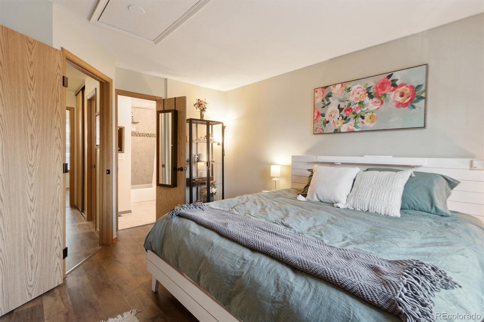 MLS Image #18 for 1811 s quebec way 216,denver, Colorado