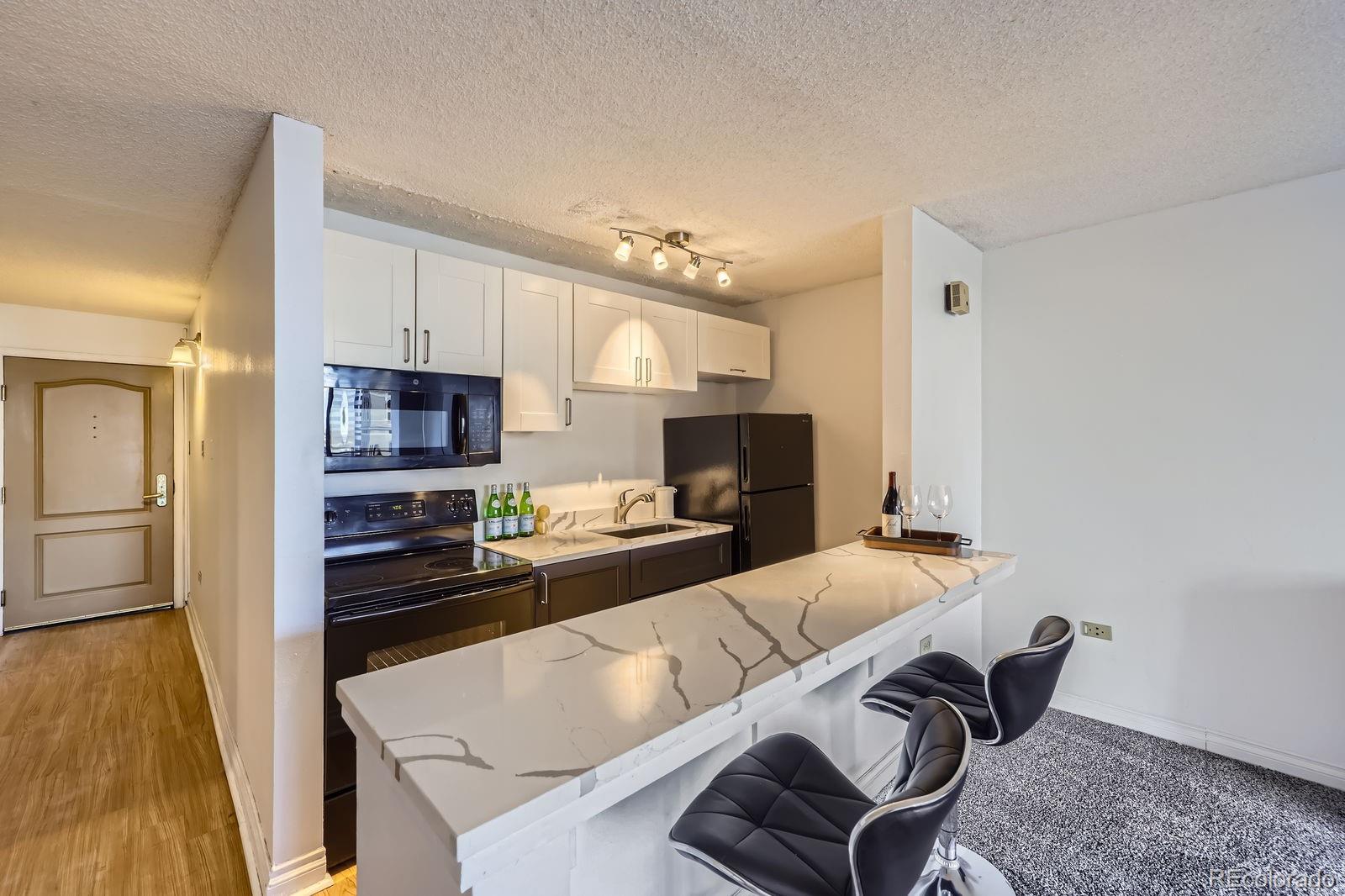 MLS Image #5 for 1020  15th street,denver, Colorado