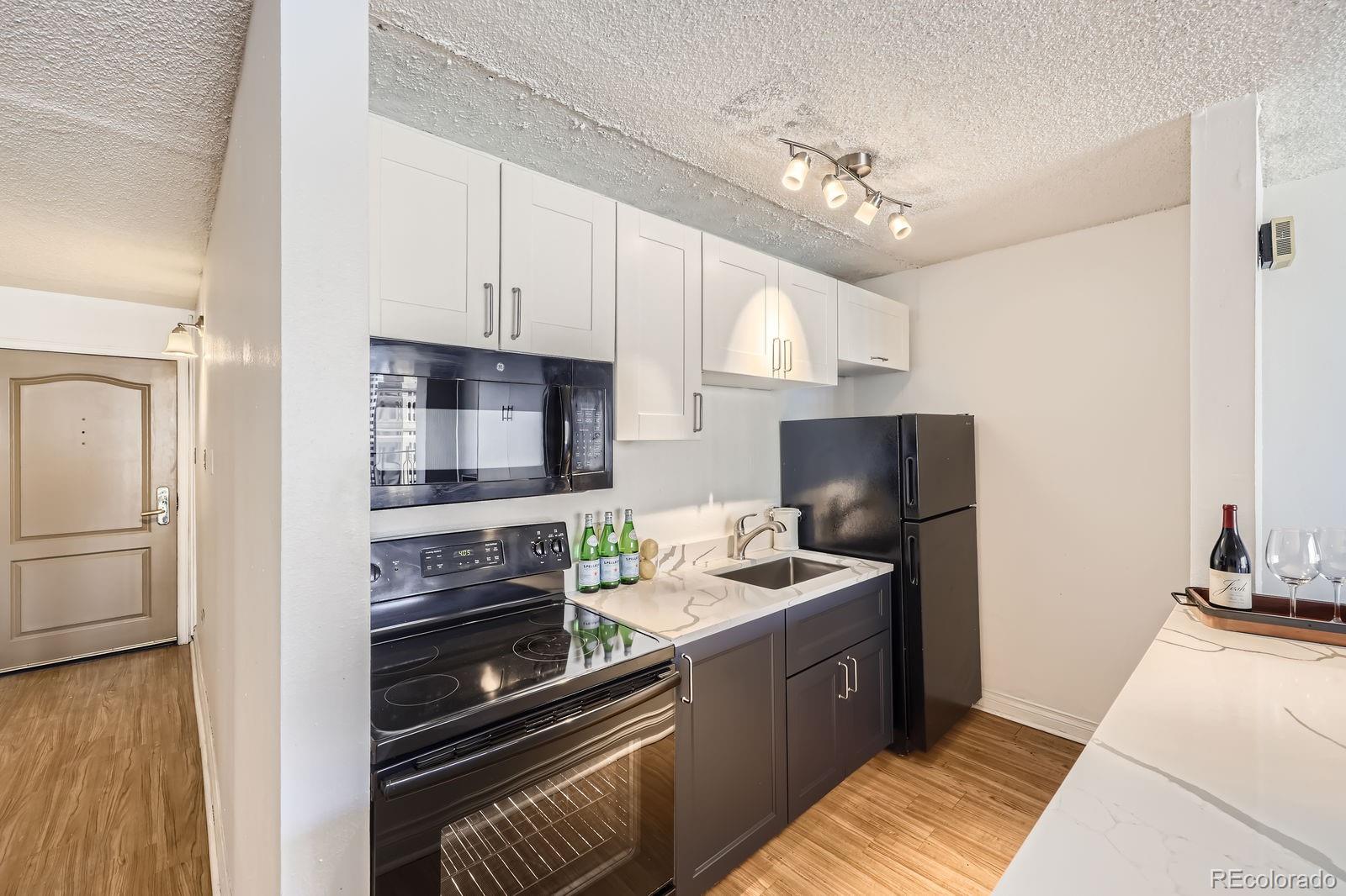 MLS Image #6 for 1020  15th street,denver, Colorado