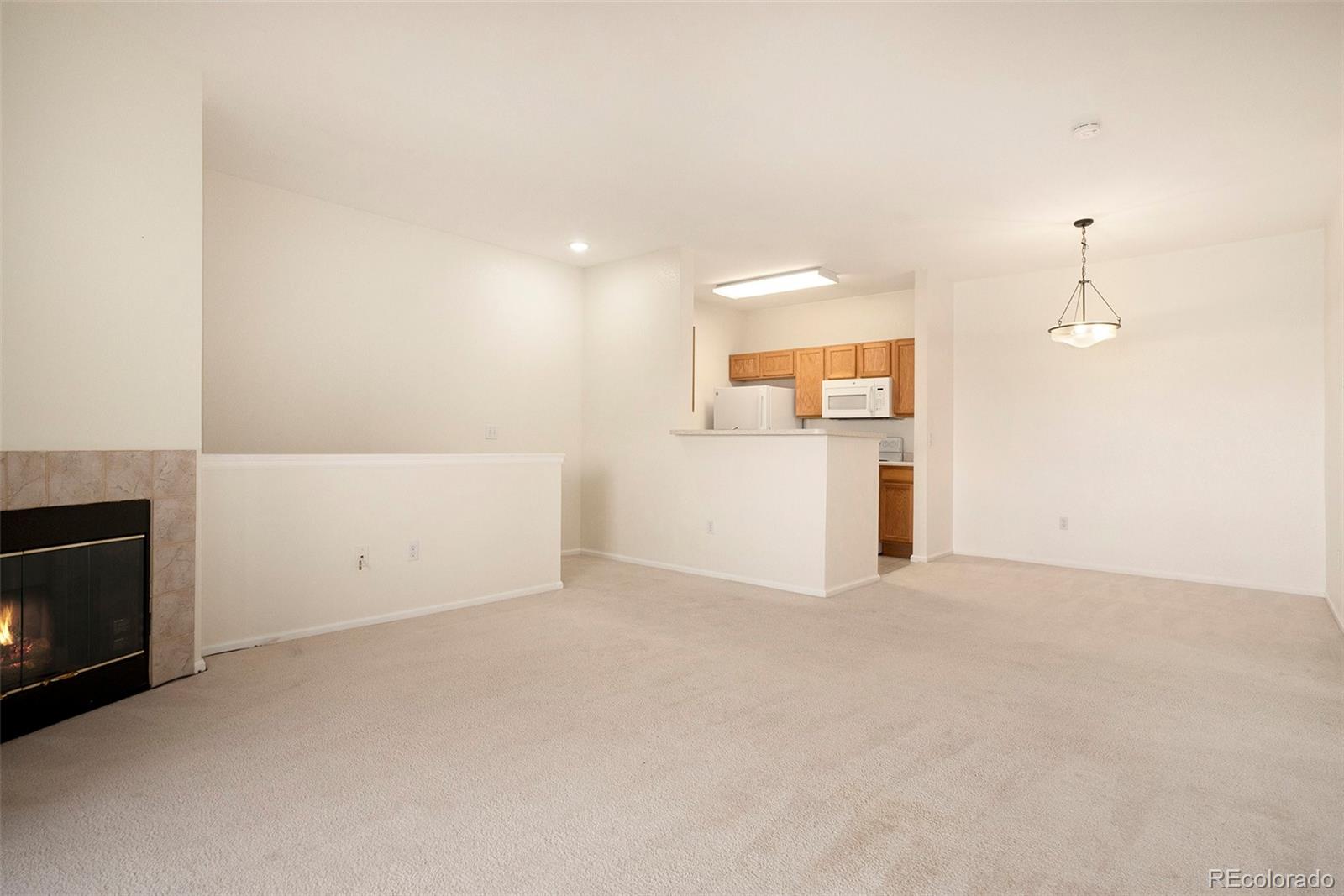 MLS Image #3 for 905 s zeno way,aurora, Colorado