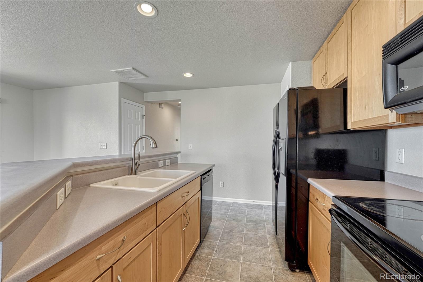 MLS Image #14 for 12833  mayfair way,englewood, Colorado