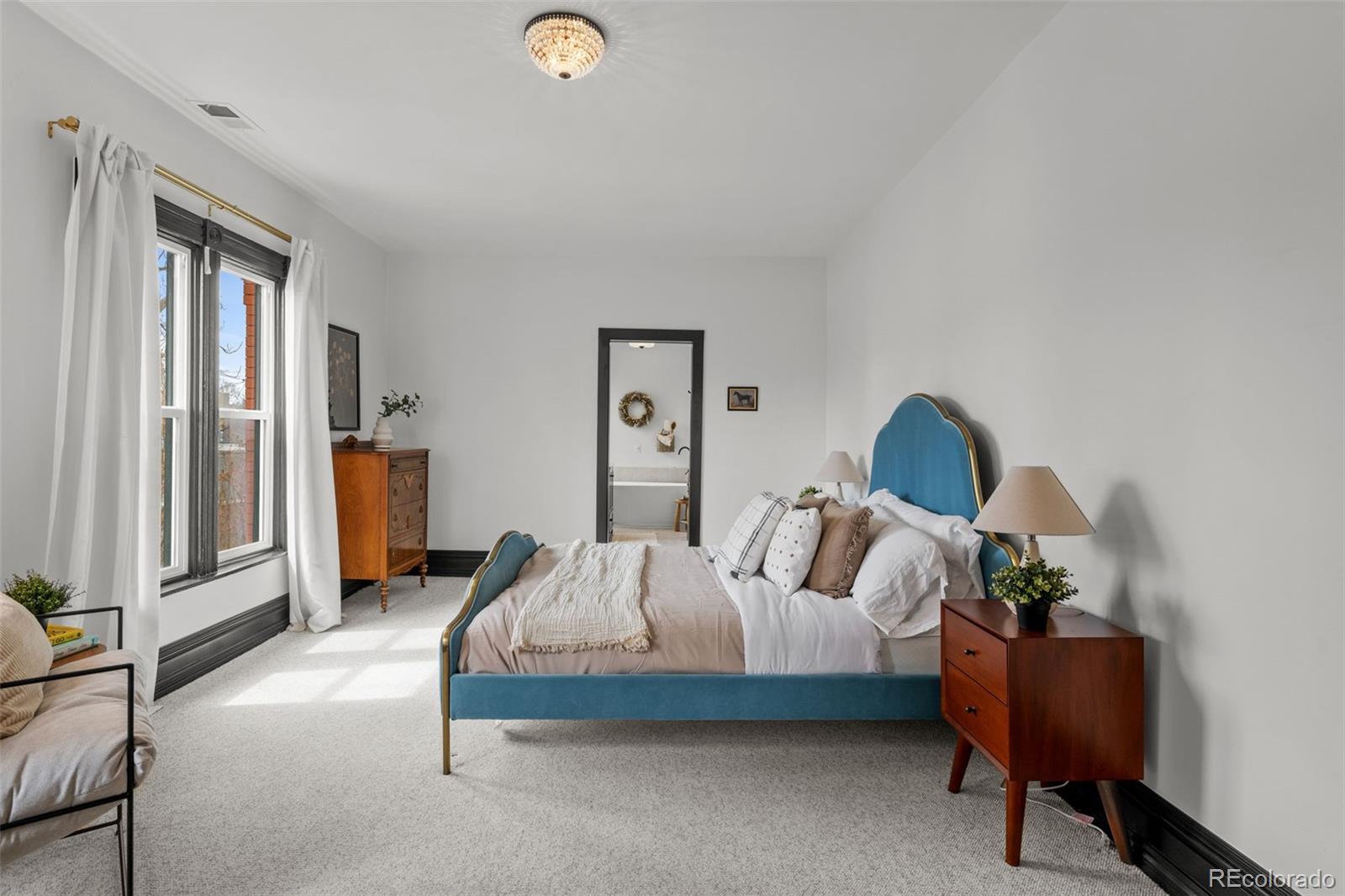 MLS Image #27 for 2521 n vine street,denver, Colorado