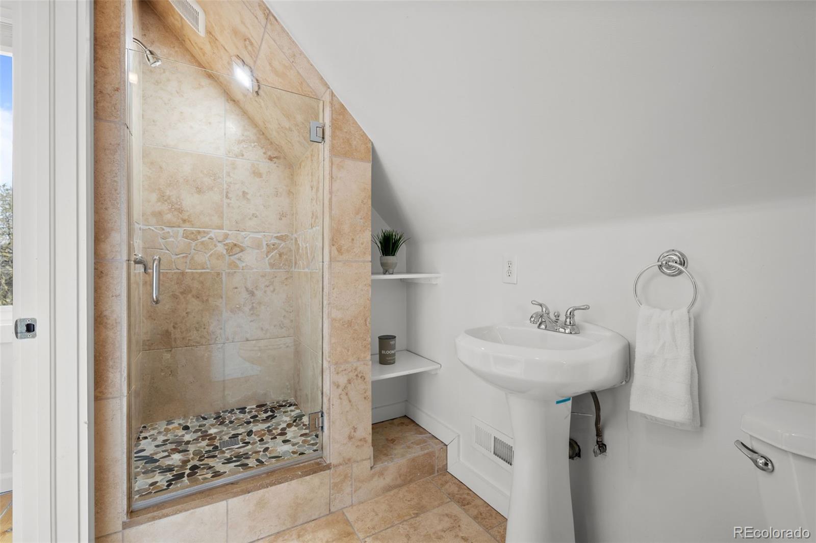 MLS Image #43 for 2521 n vine street,denver, Colorado