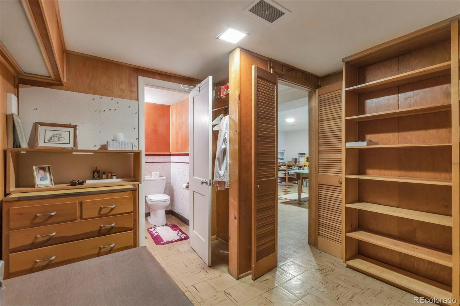 MLS Image #13 for 6101 e 3rd avenue,denver, Colorado