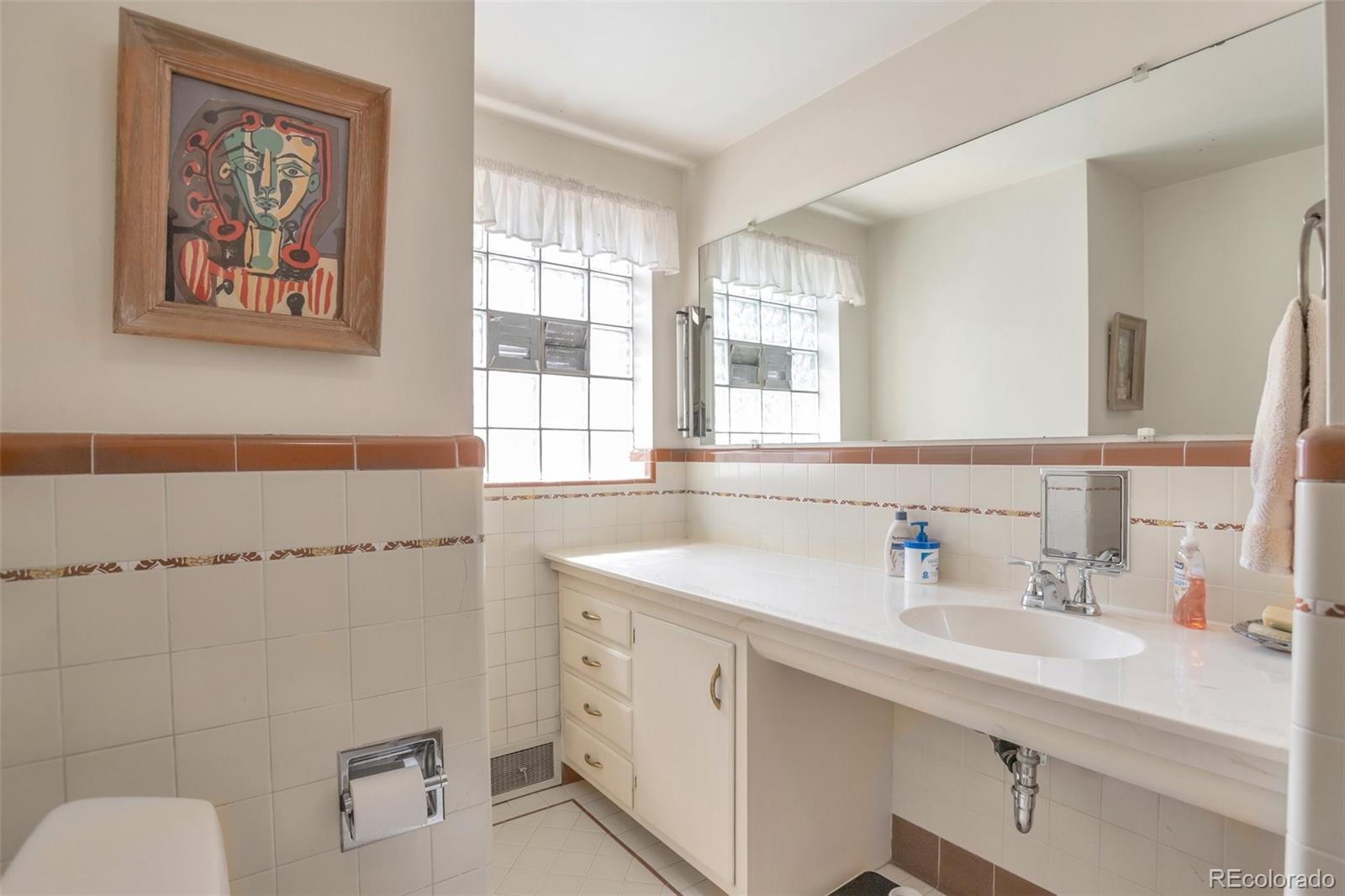 MLS Image #6 for 6101 e 3rd avenue,denver, Colorado