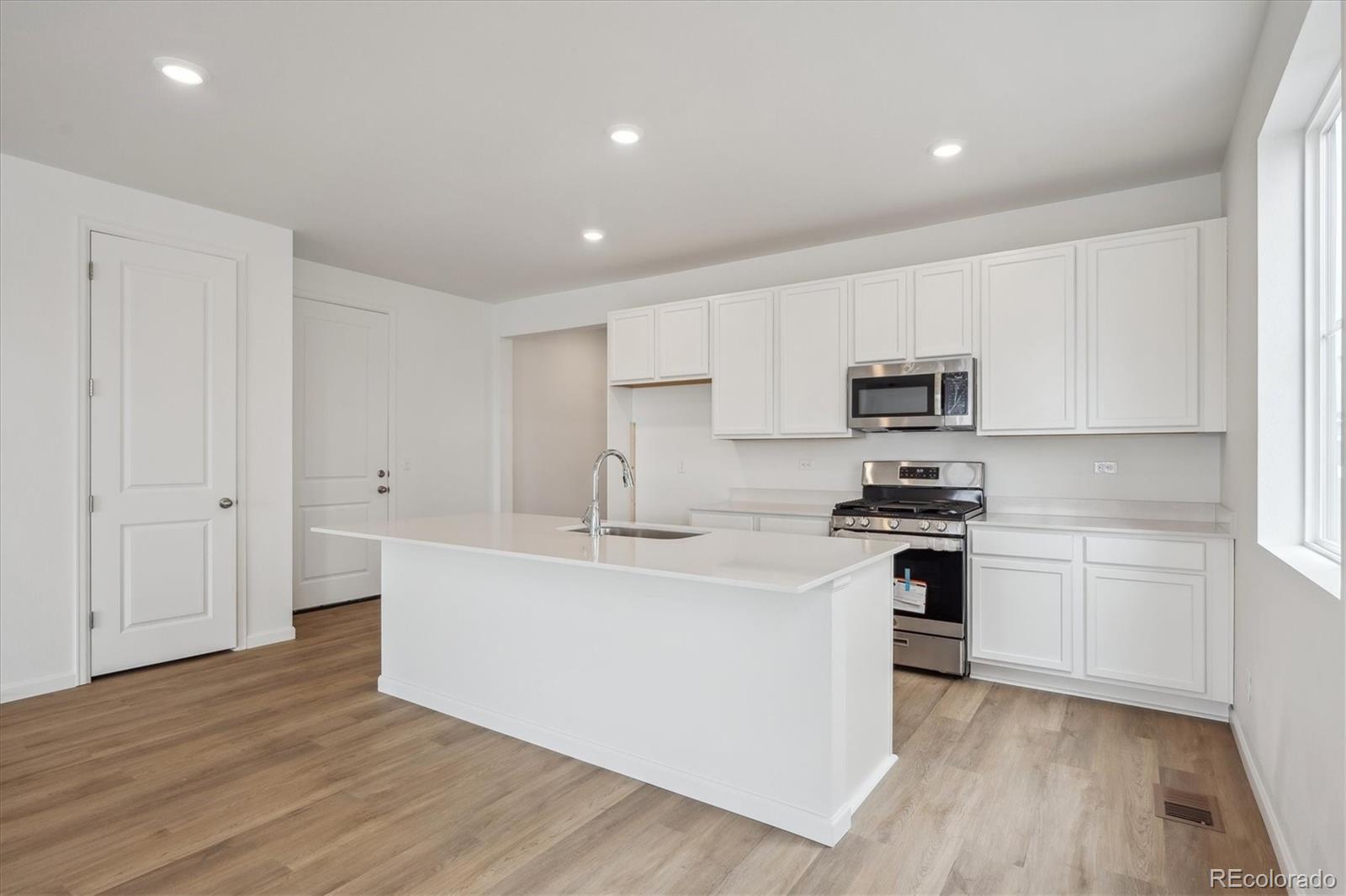 MLS Image #4 for 4188  lacewood lane,johnstown, Colorado