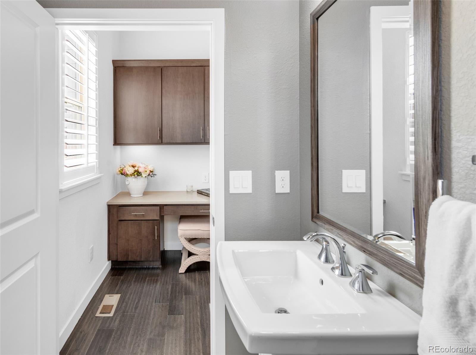 MLS Image #15 for 6485 e cedar avenue,denver, Colorado
