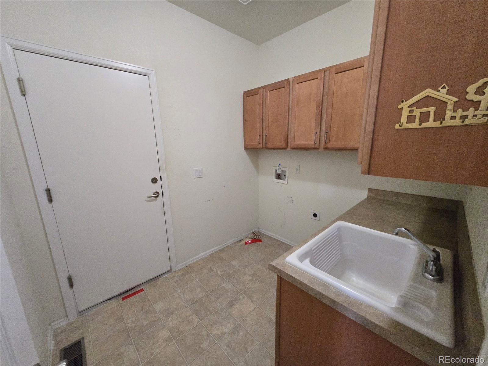 MLS Image #14 for 22967 e mineral place,aurora, Colorado