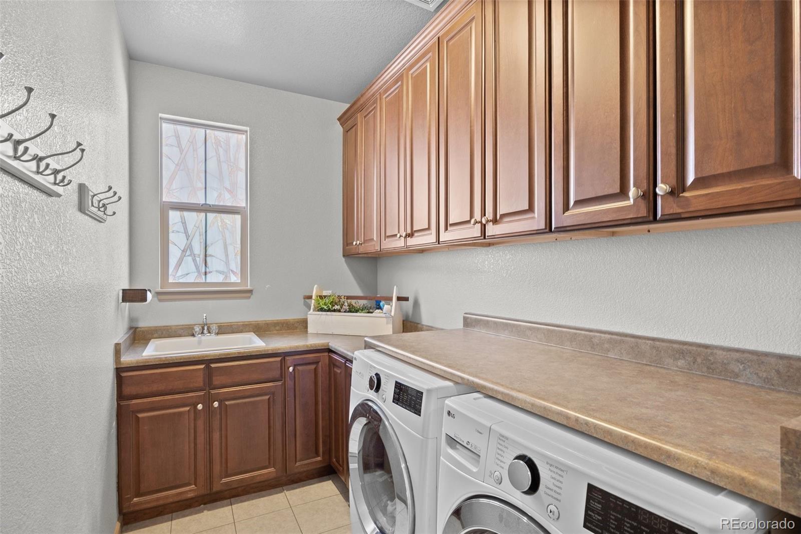 MLS Image #17 for 2236 s isabell court,lakewood, Colorado