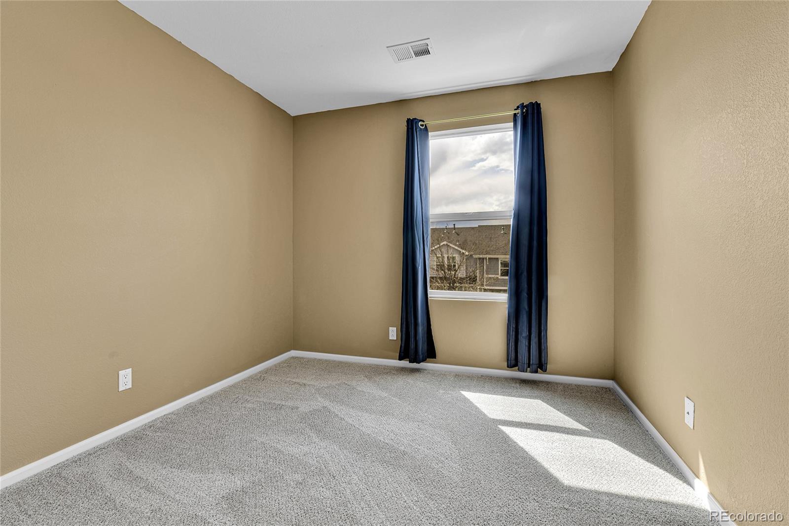 MLS Image #15 for 5762  ceylon street,denver, Colorado